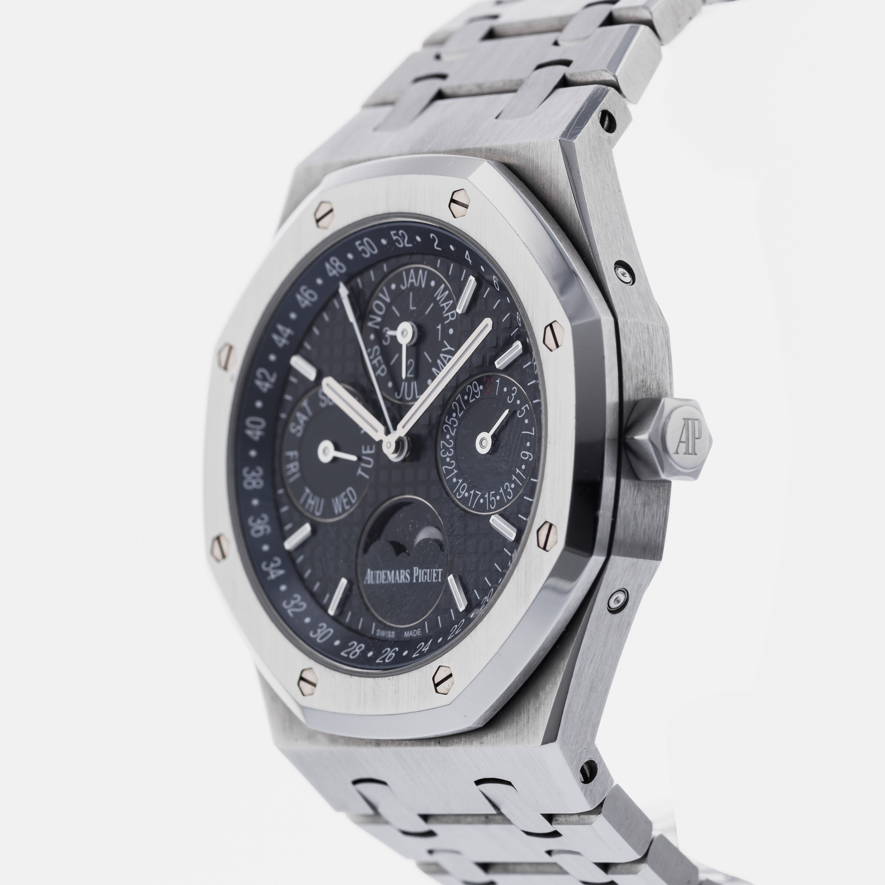 Audemars Piguet Royal Oak 26574ST.OO.1220ST.02 – HODINKEE Shop