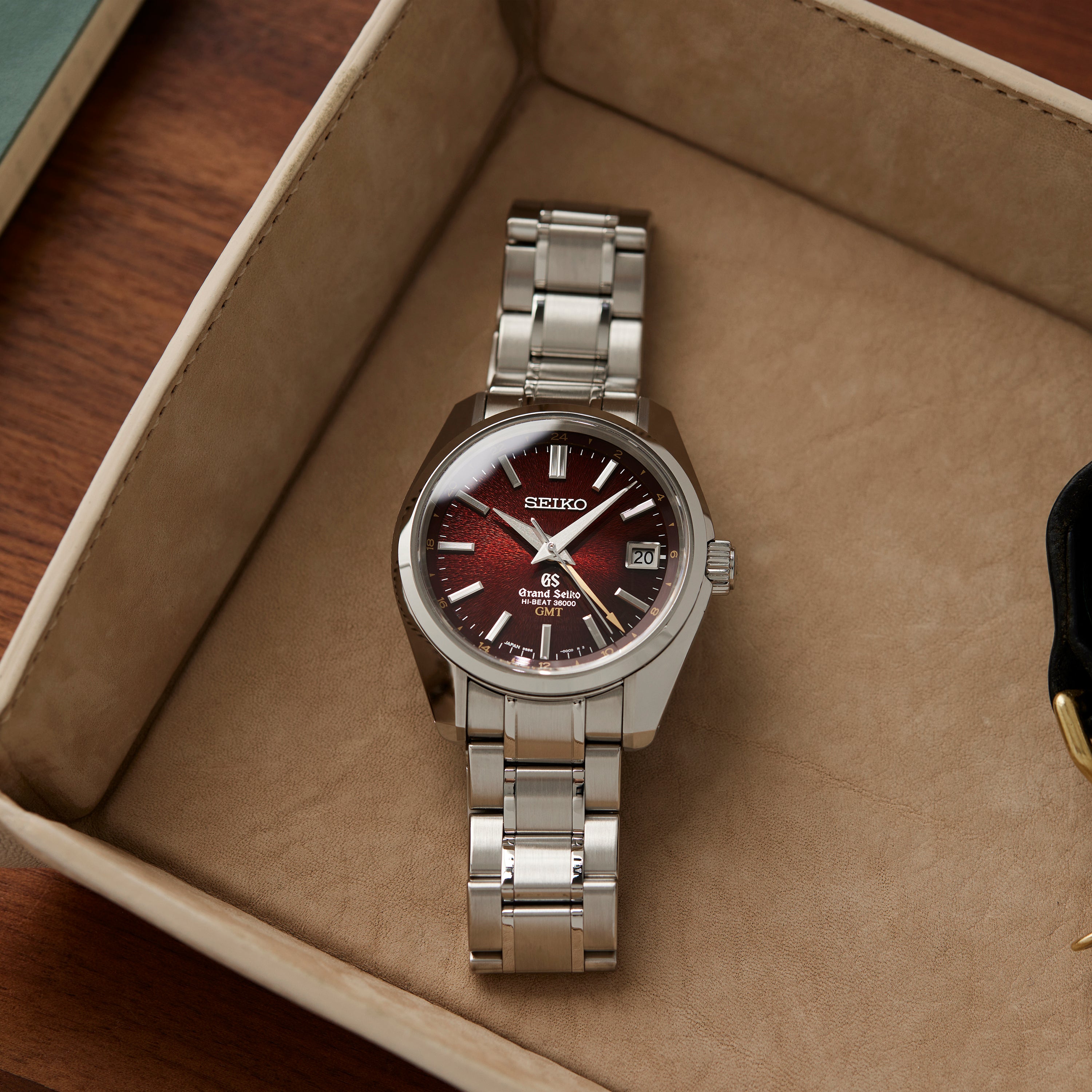 Sbgj021 grand seiko hotsell