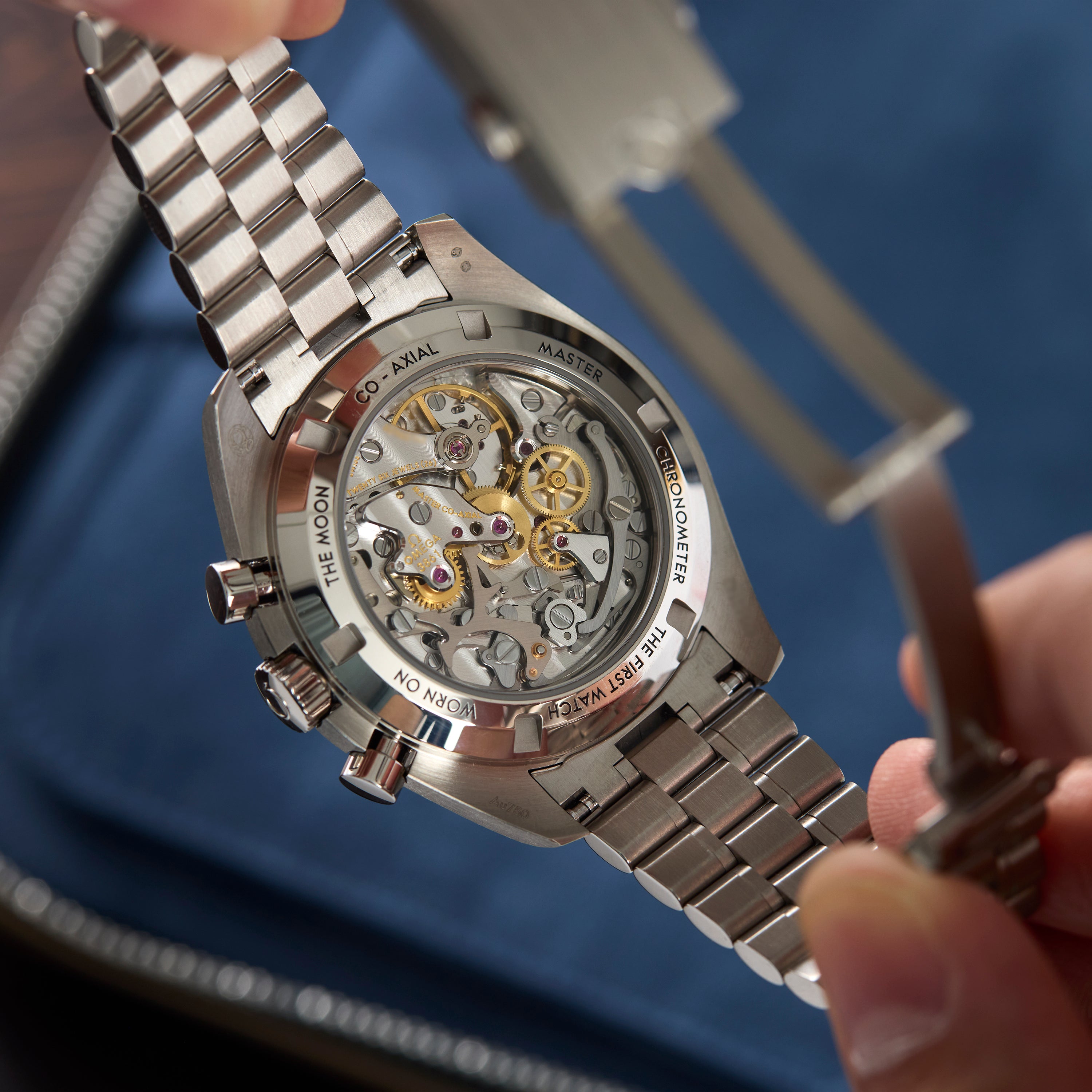 OMEGA Speedmaster Professional Moonwatch Co Axial Master Chronometer Chronograph Canopus Gold 310.60.42.50.02.001