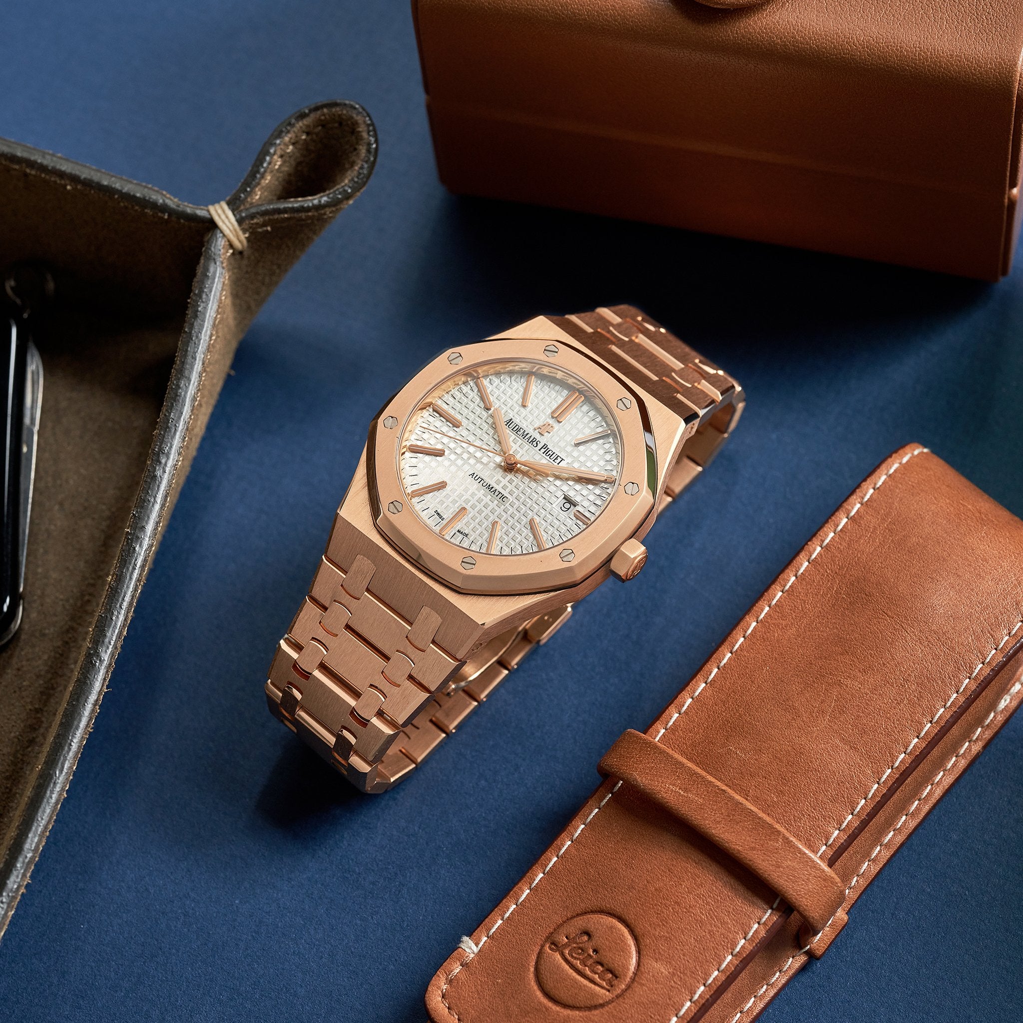 Audemars Piguet Royal Oak 15400OR.OO.1220OR.02 – HODINKEE Shop