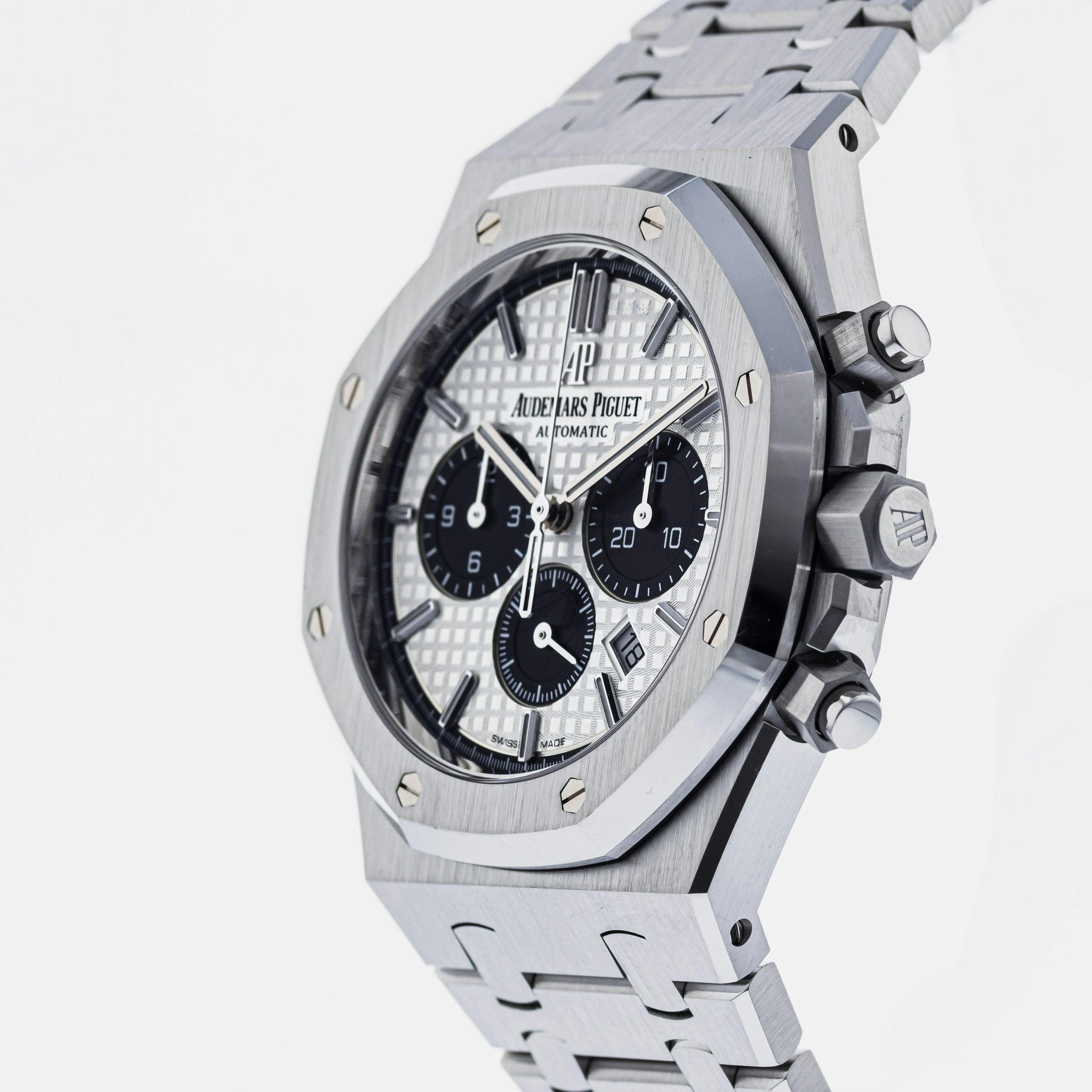 Audemars Piguet Royal Oak 26331ST.OO.1220ST.03 – HODINKEE Shop