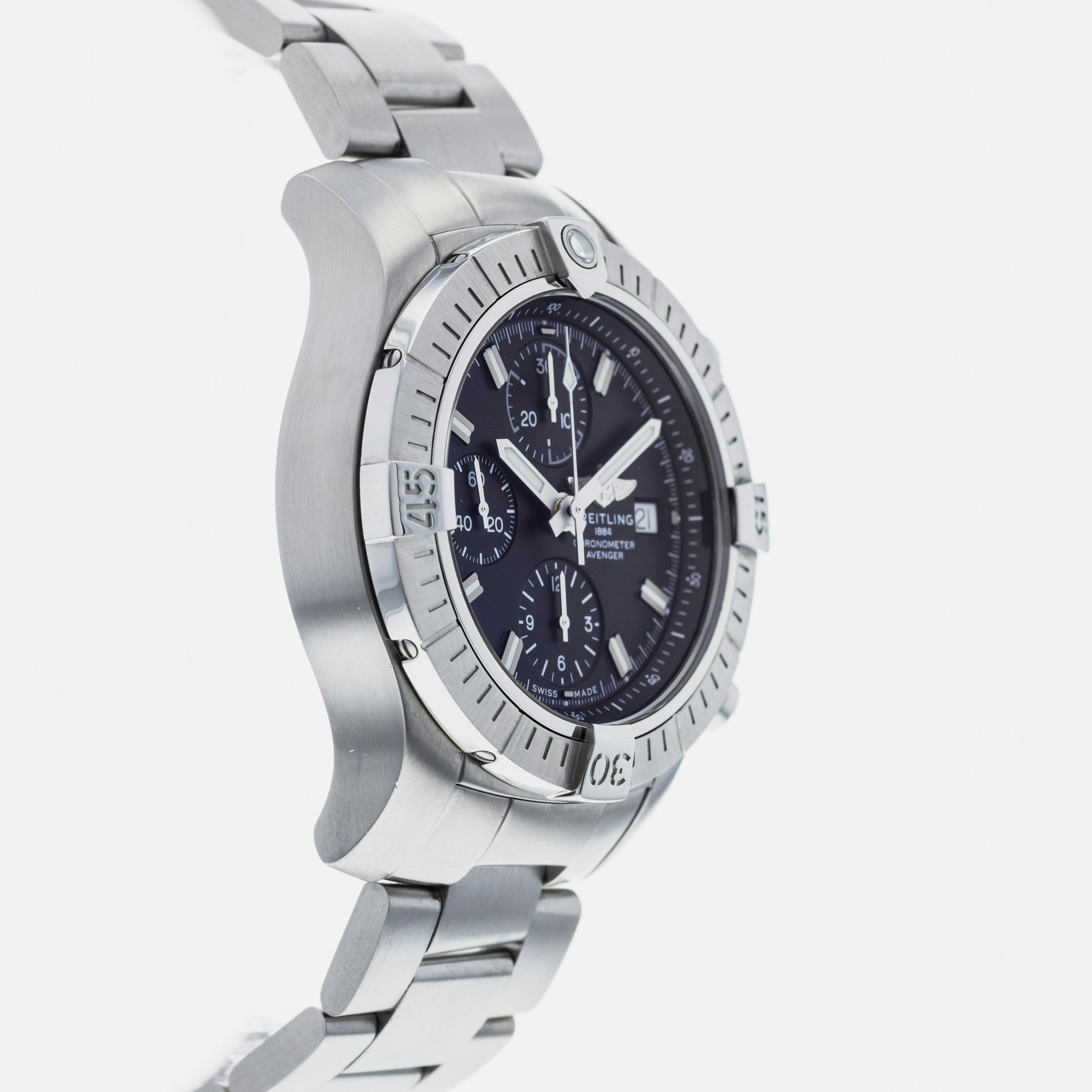 Breitling Avenger Chronograph 43 A13385 – HODINKEE Shop