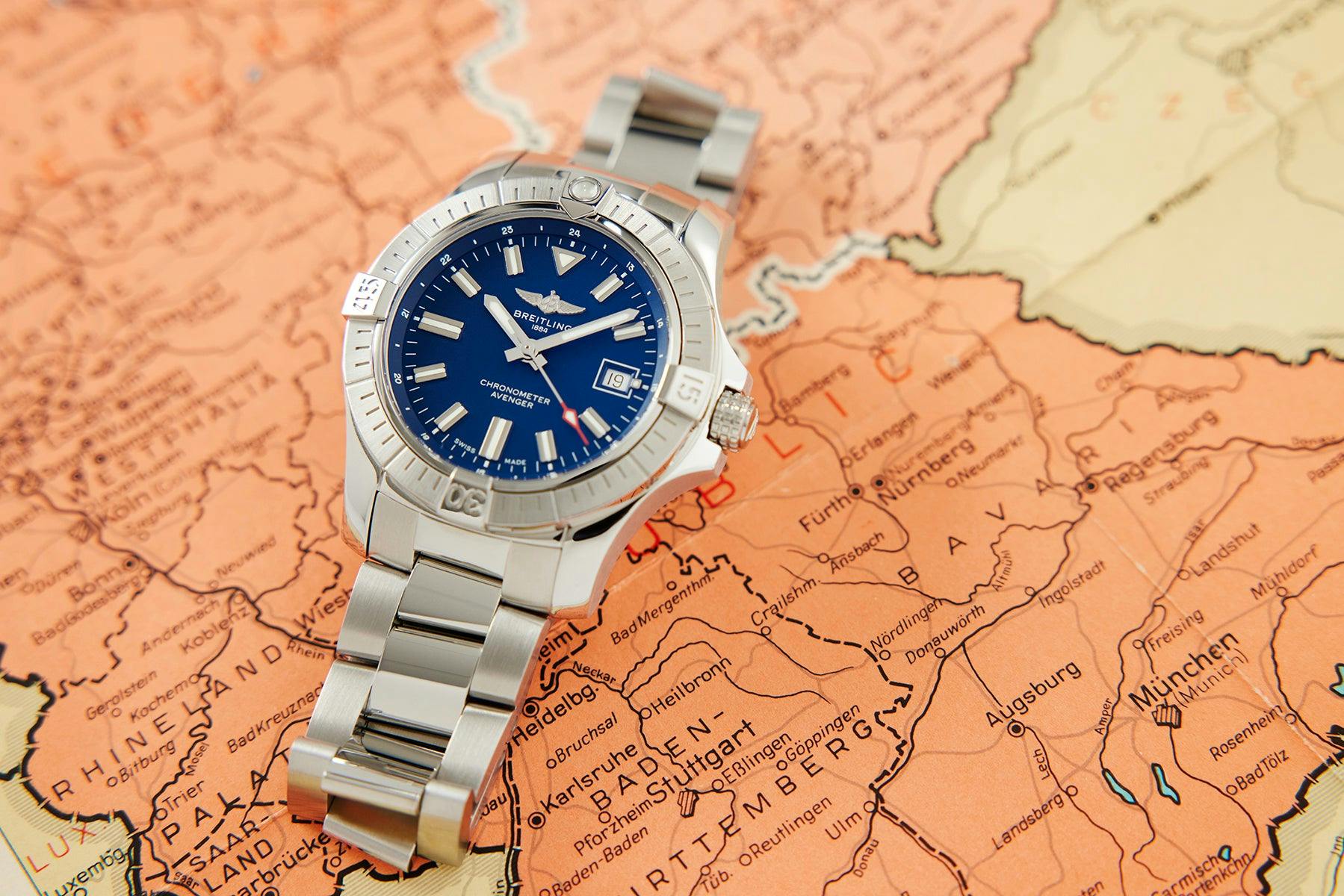 Breitling Avenger Automatic 43 A17318 – HODINKEE Shop