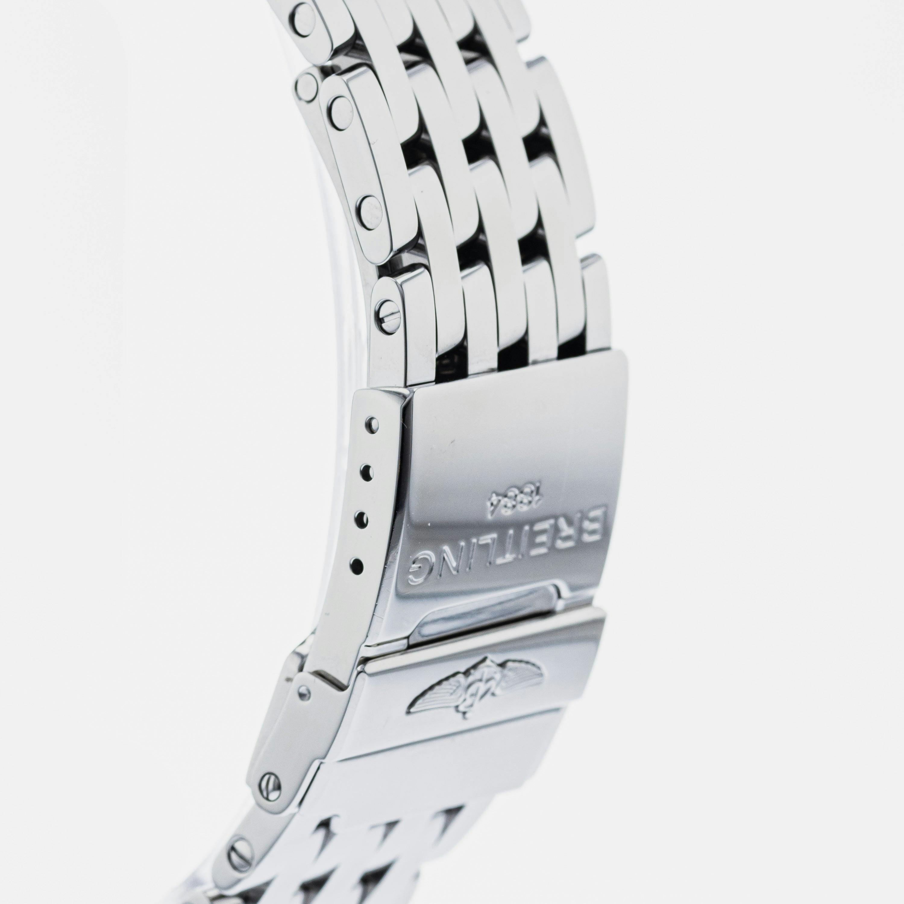 Breitling Navitimer A23322 – HODINKEE Shop