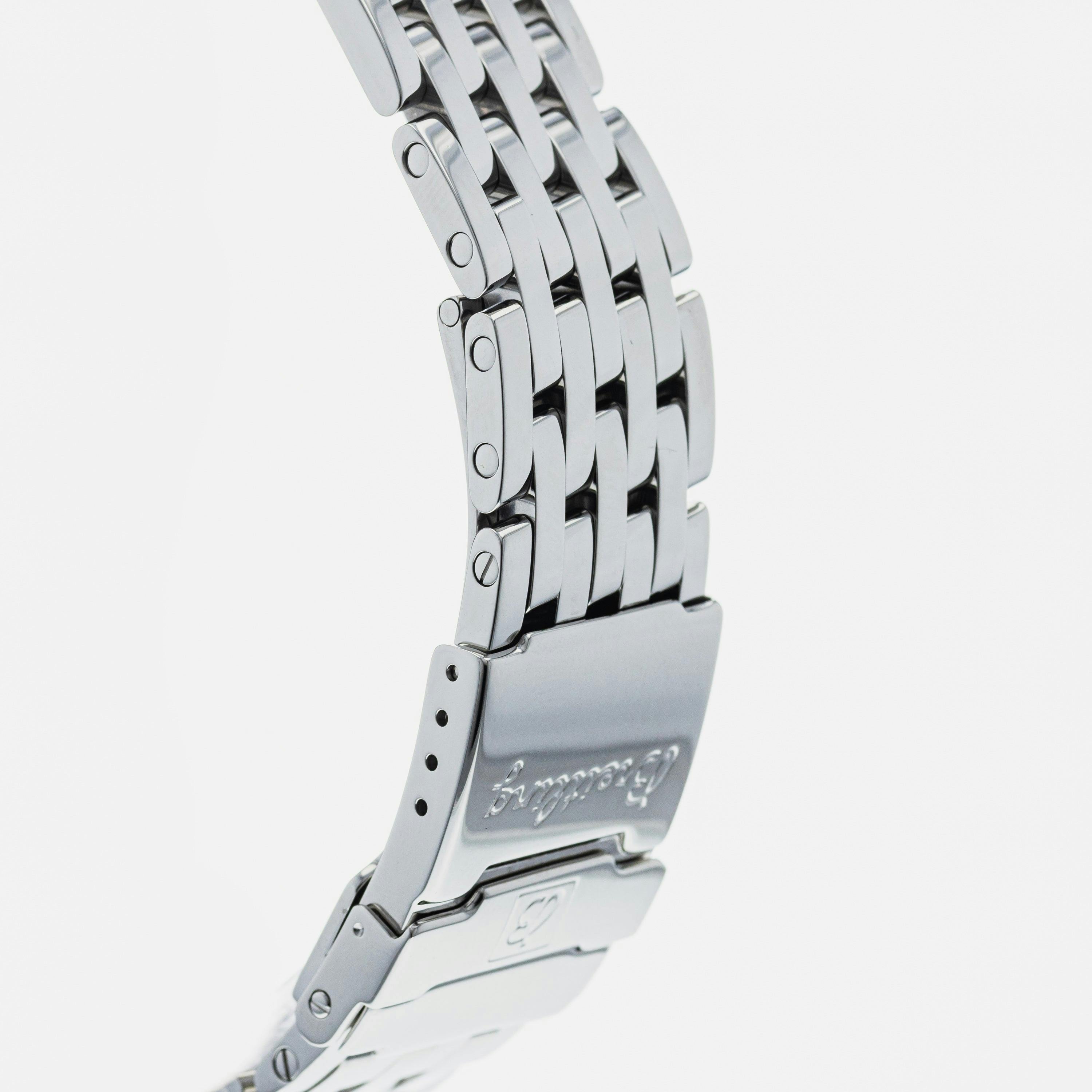 Breitling Navitimer A23322 – HODINKEE Shop