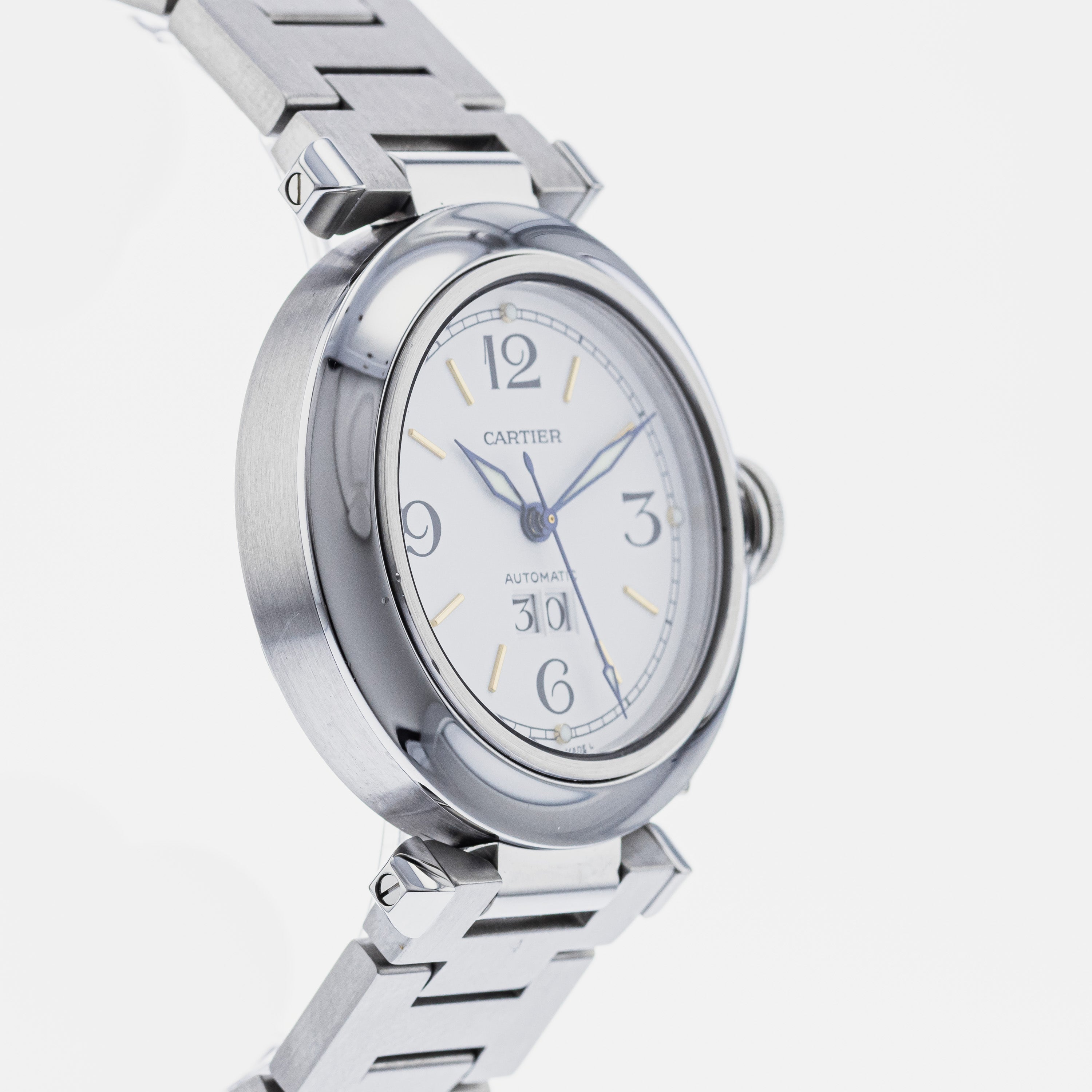 Cartier Pasha C Big Date W31044M7 – HODINKEE Shop