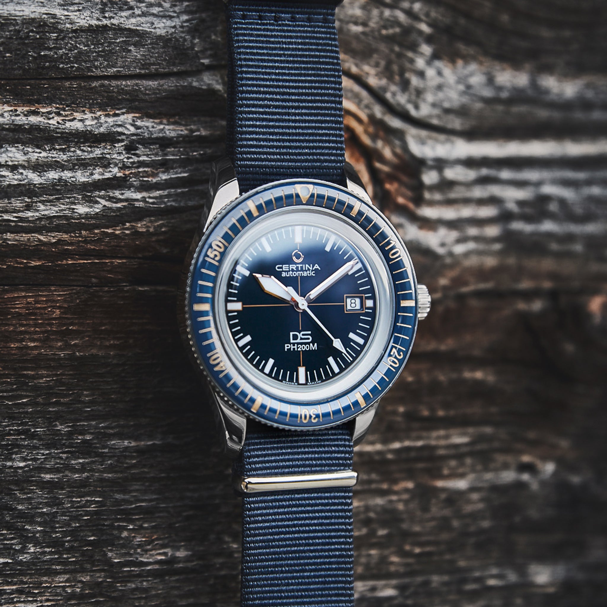 watch with mesh band