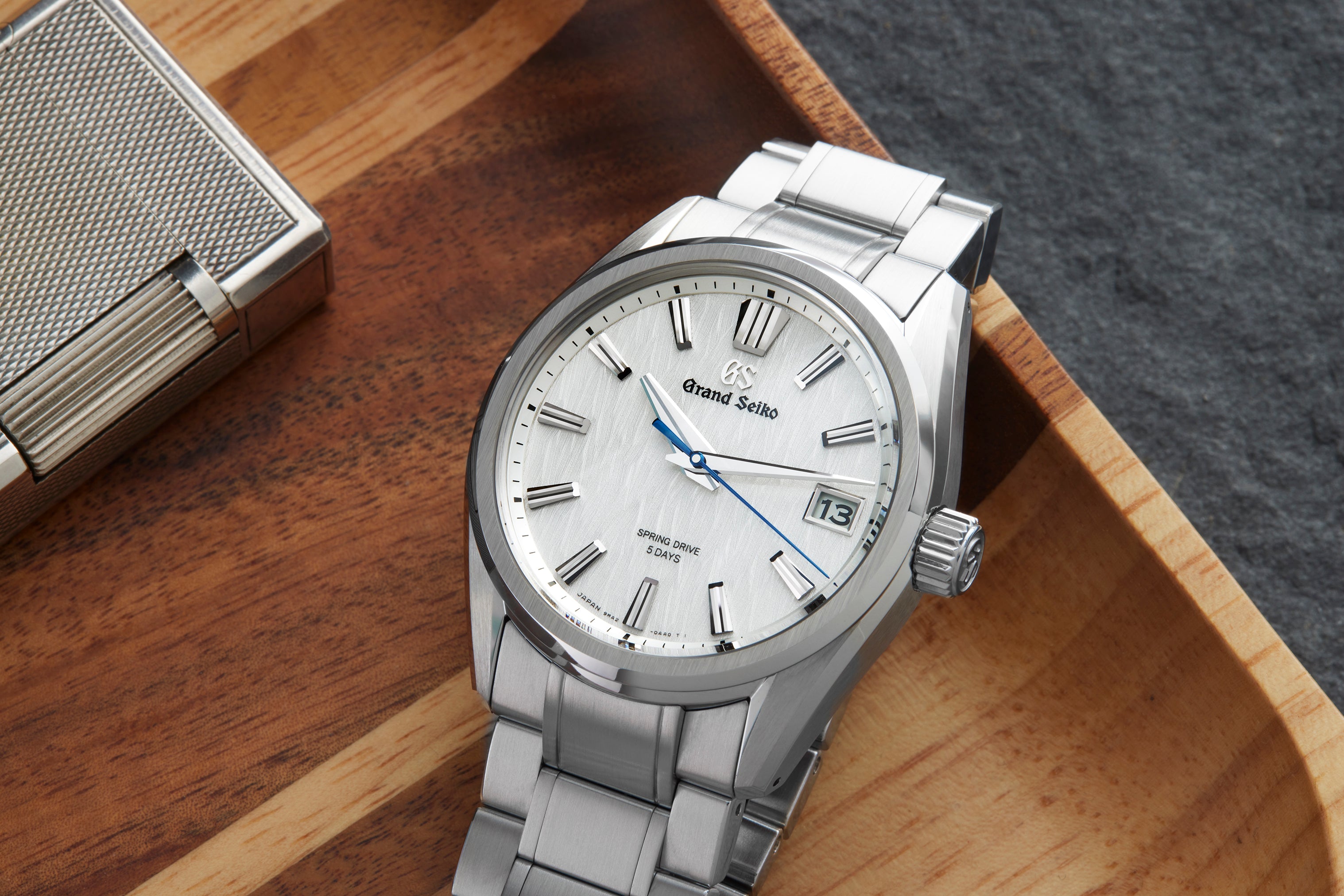 ディミトリー　　mhsk9 Introducing Grand Seiko 44GS 55th Anniversary SLGH009 and