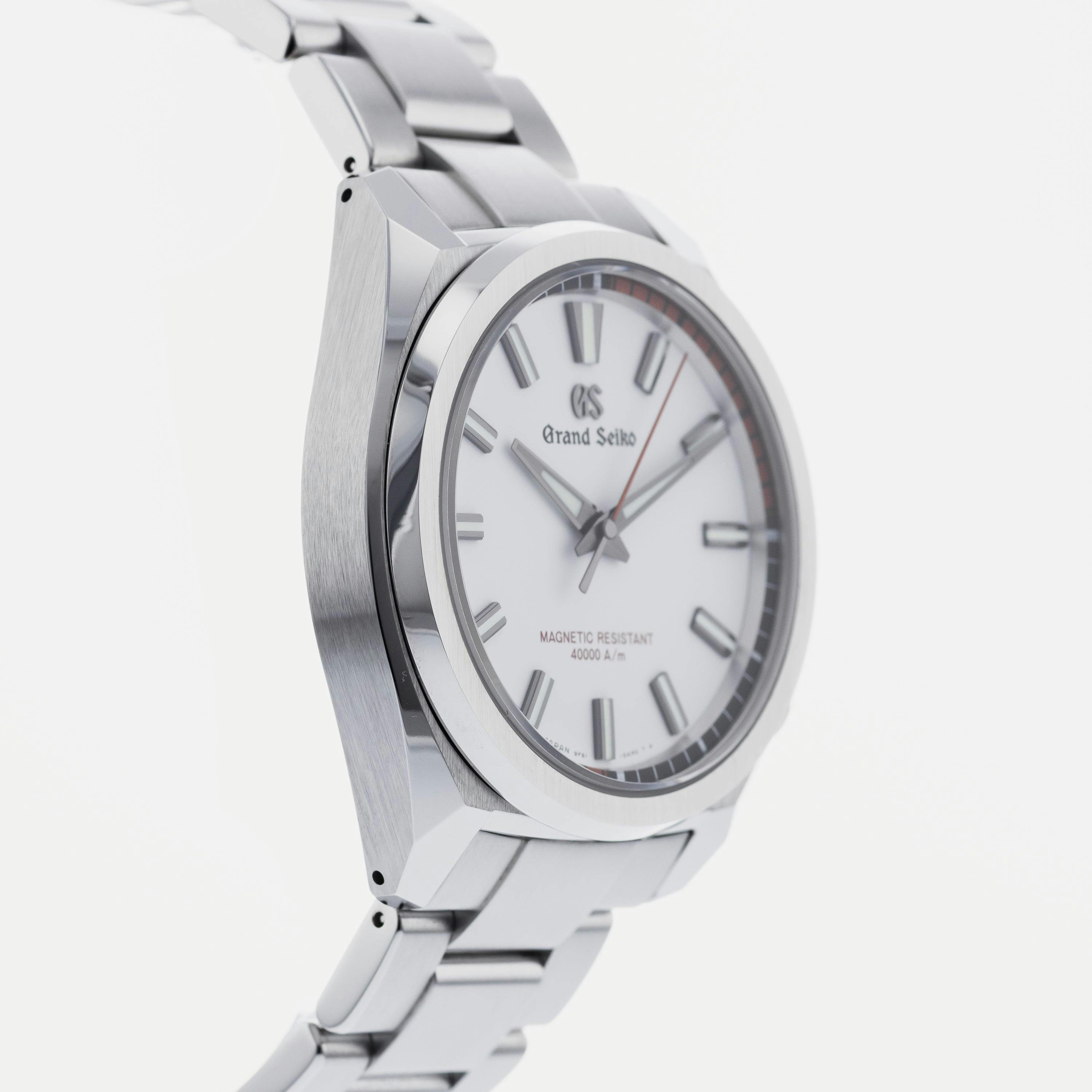O*.様 SEIKO Grand Quartz デイデイト Grand Seiko Sport Quartz 9F Tough SBGX341 – HODINKEE Shop