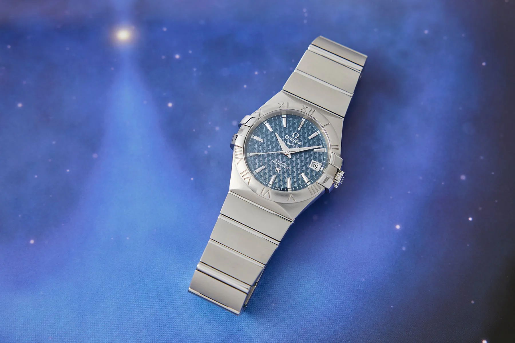 OMEGA Constellation Co-Axial – HODINKEE Shop