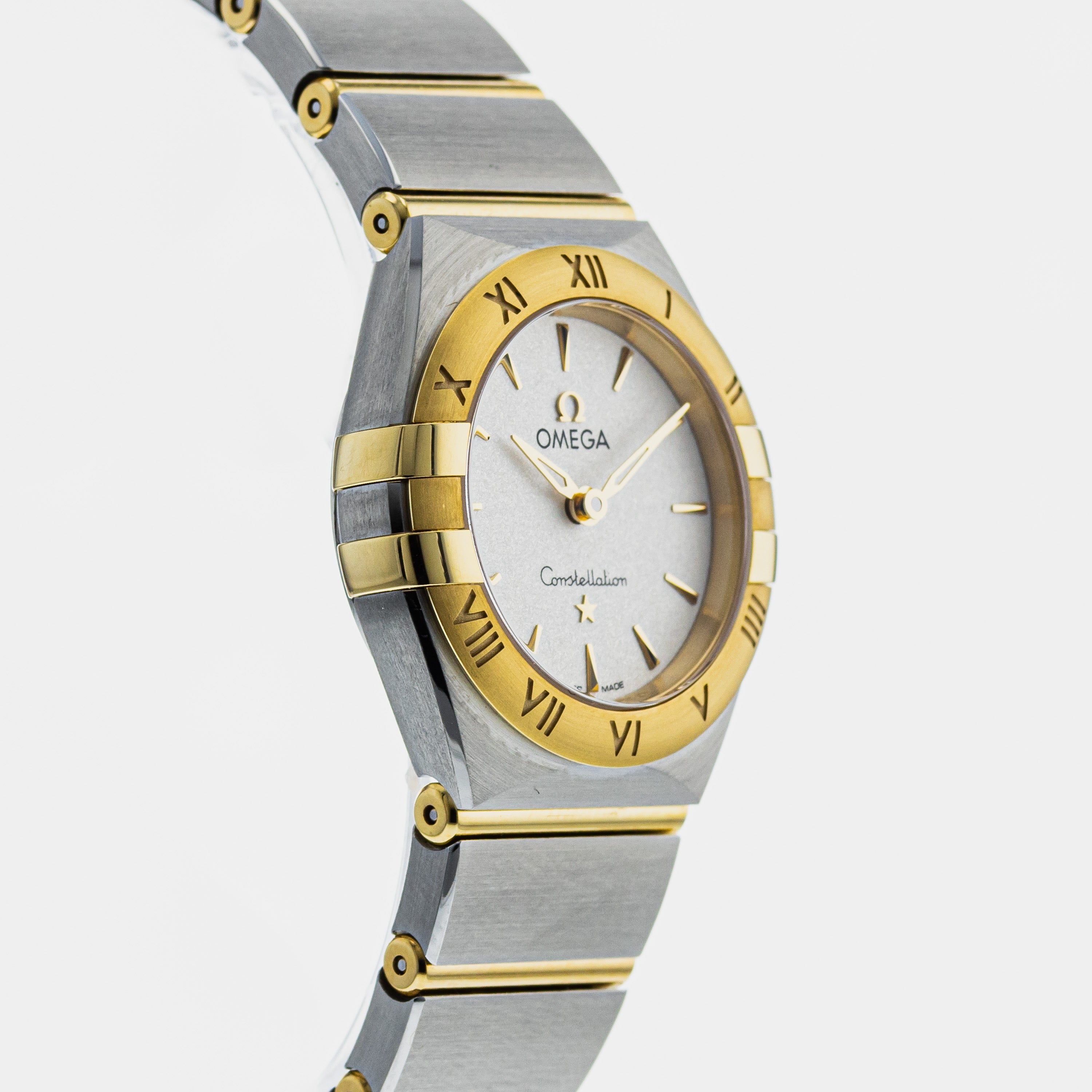 新品未使用OMEGA CONSTELLATIO﻿N Constellation Steel Diamonds Watch 131.10.28.60.60.001