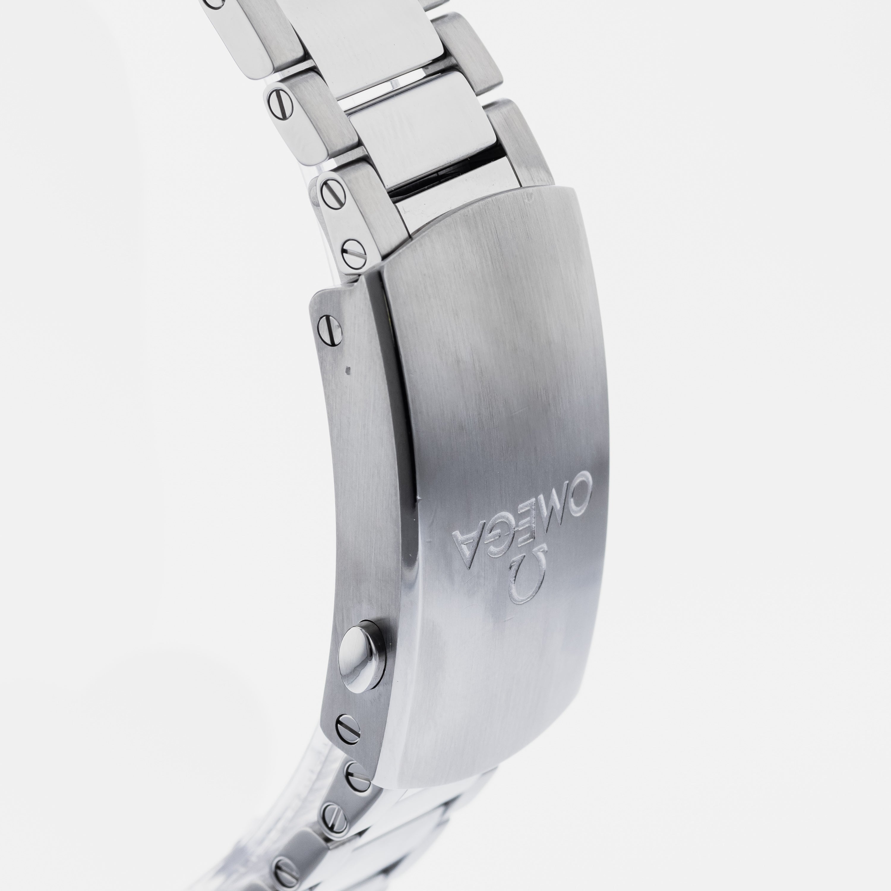 OMEGA Seamaster 300 Master Co-Axial 233.30.41.21.01.001 – HODINKEE