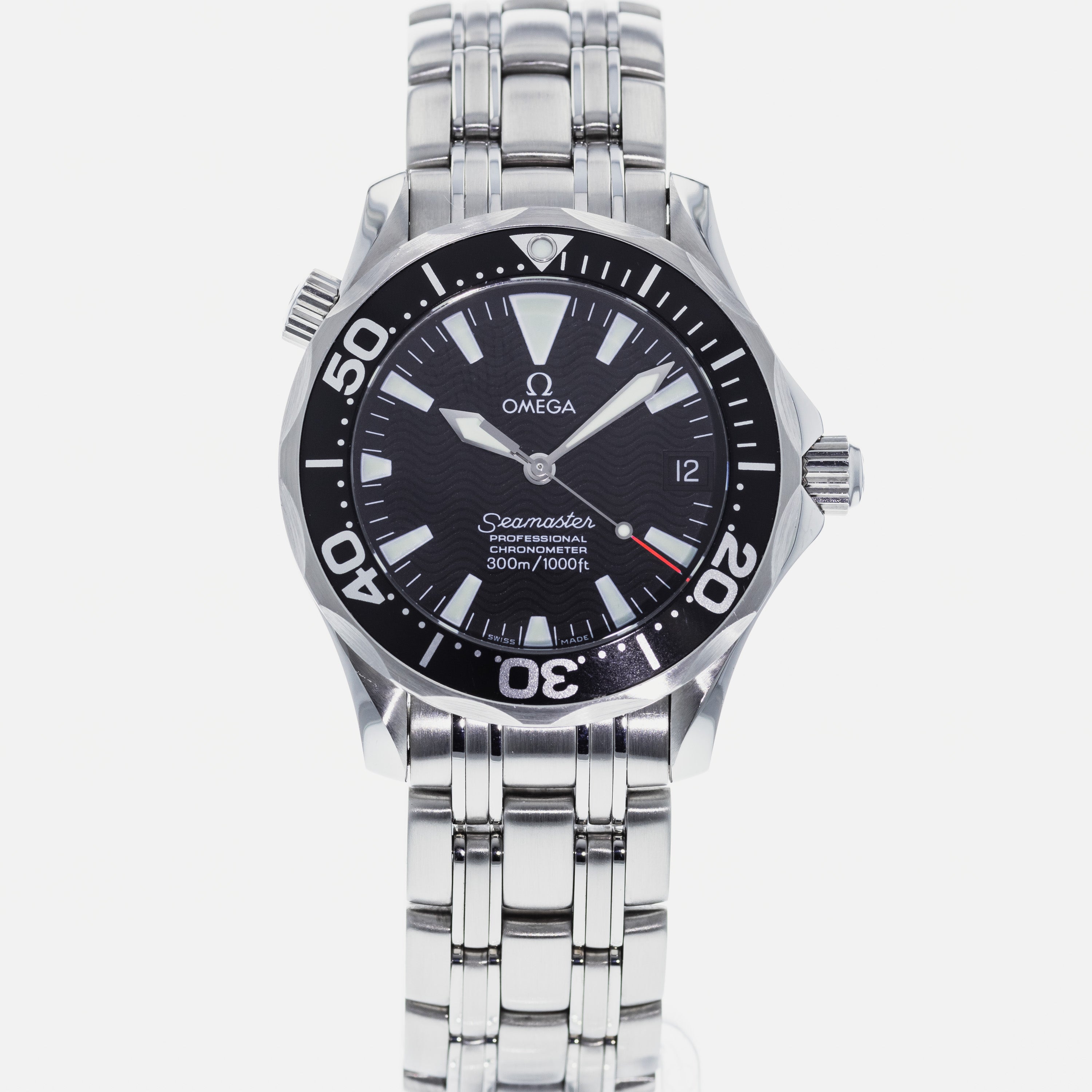 カ*ォ様 OMEGA Seamaster Professional 300m OMEGA Seamaster 300M Co-Axial James Bond 2220.80.00 – HODINKEE Shop