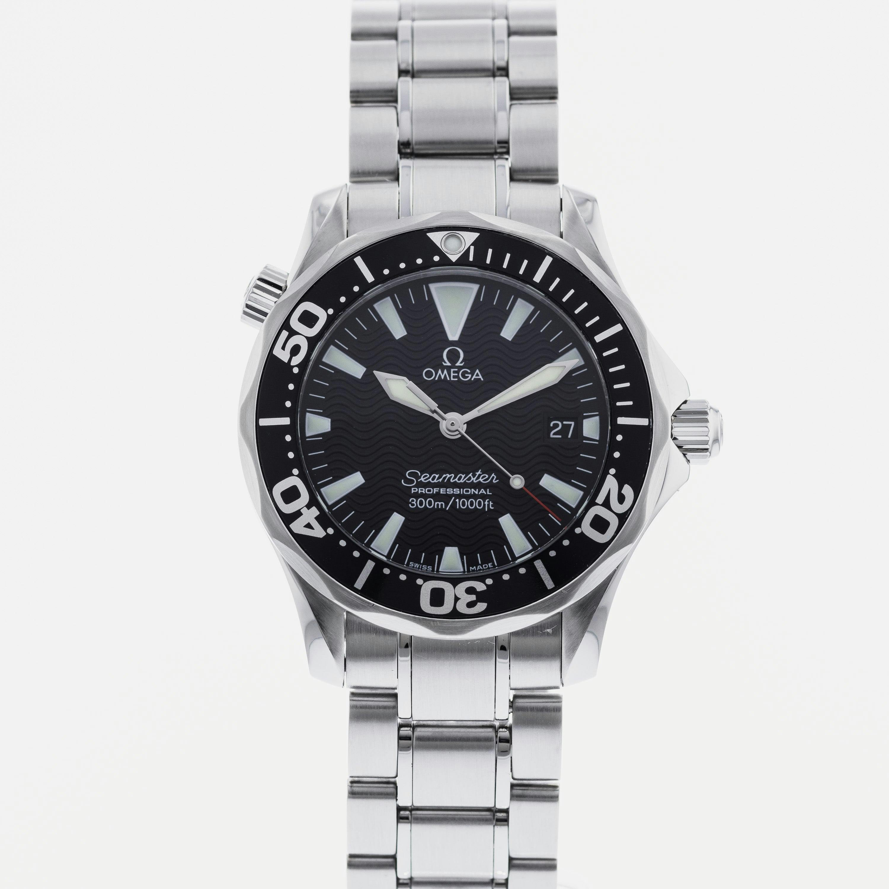 オメガ OMEGA Seamaster 300M Midsize 2262.50.00 – HODINKEE Shop