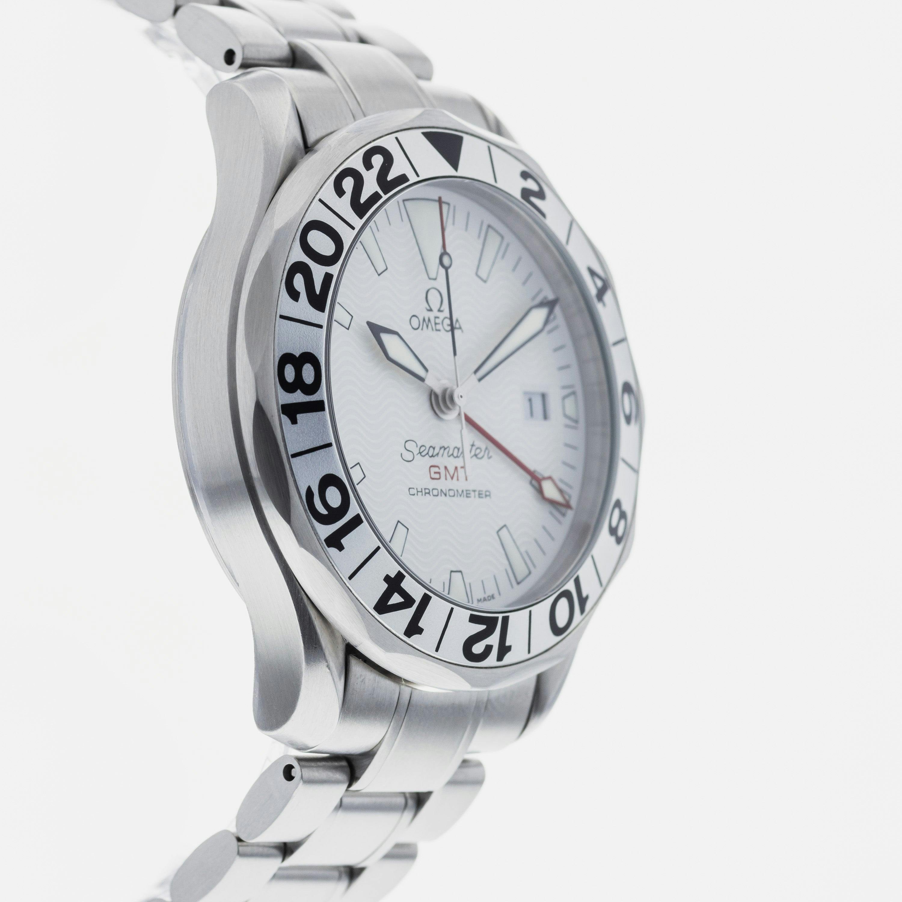 OMEGA Seamaster 300M 'Great White' GMT 2538.20.00 – HODINKEE Shop
