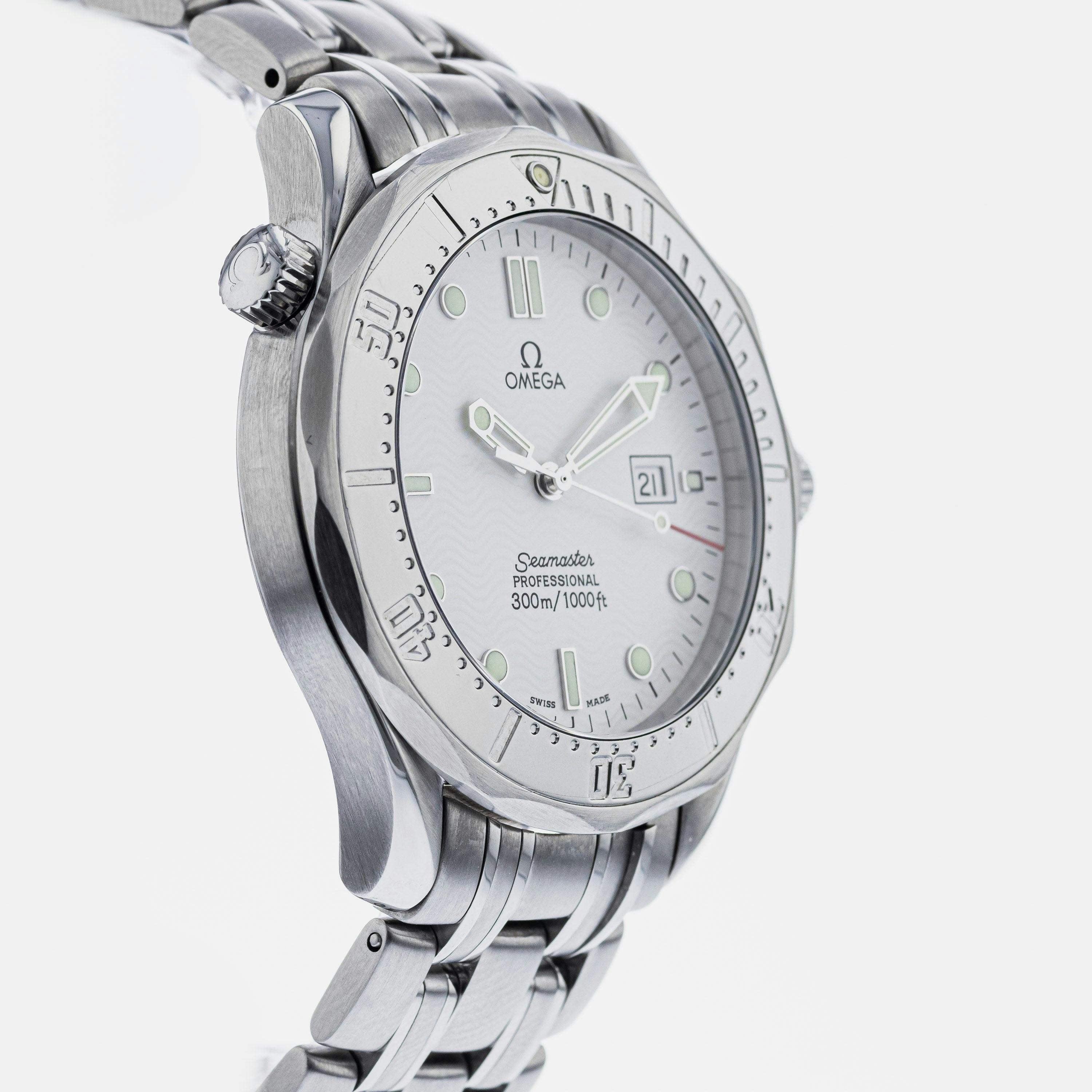 OMEGA Seamaster professional 時計 OMEGA Seamaster 300M 2542.20.00 – HODINKEE Shop
