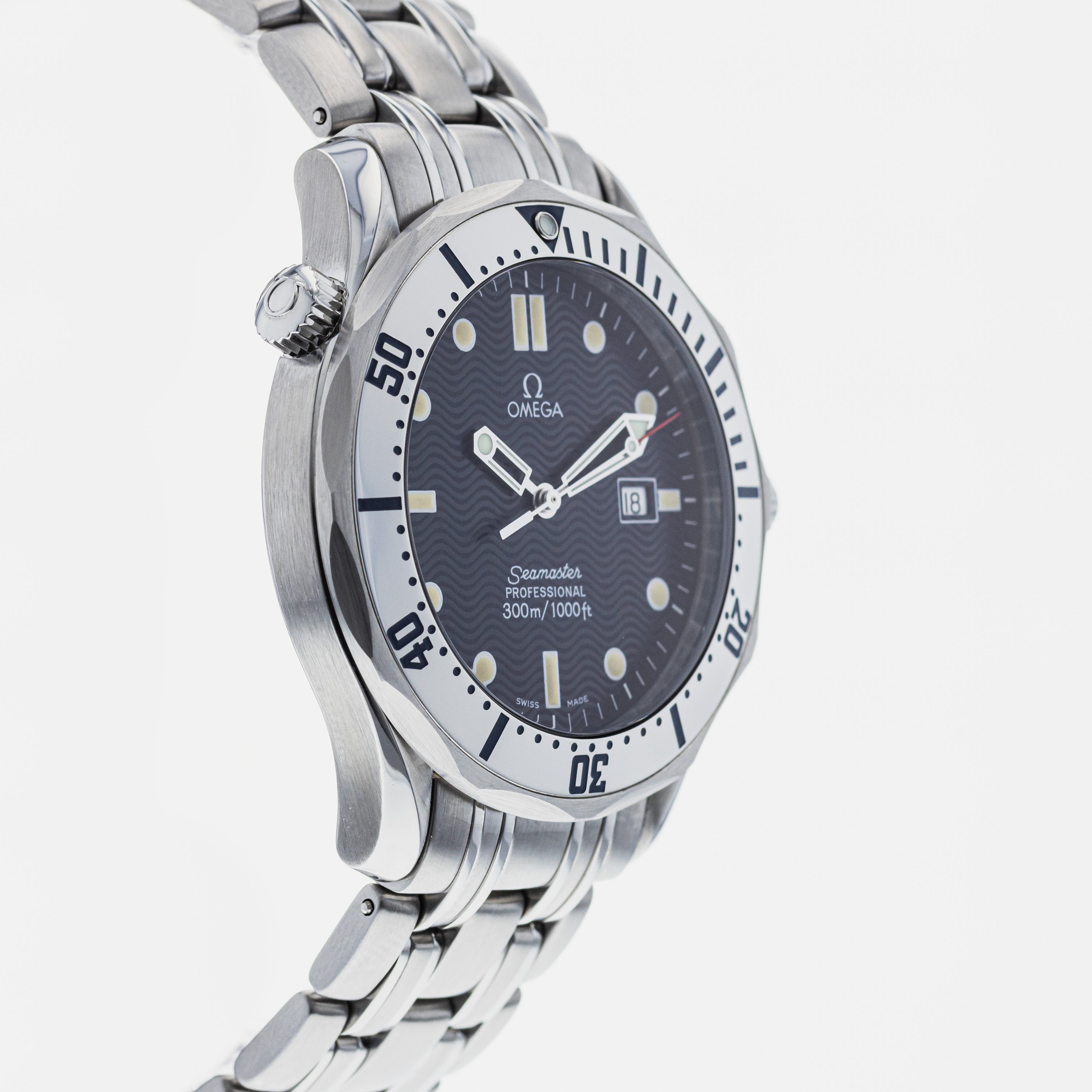 OMEGA Seamaster 300M 2542.80.00 – HODINKEE Shop OMEGA Seamaster 300M 2542.80.00 – HODINKEE Shop
