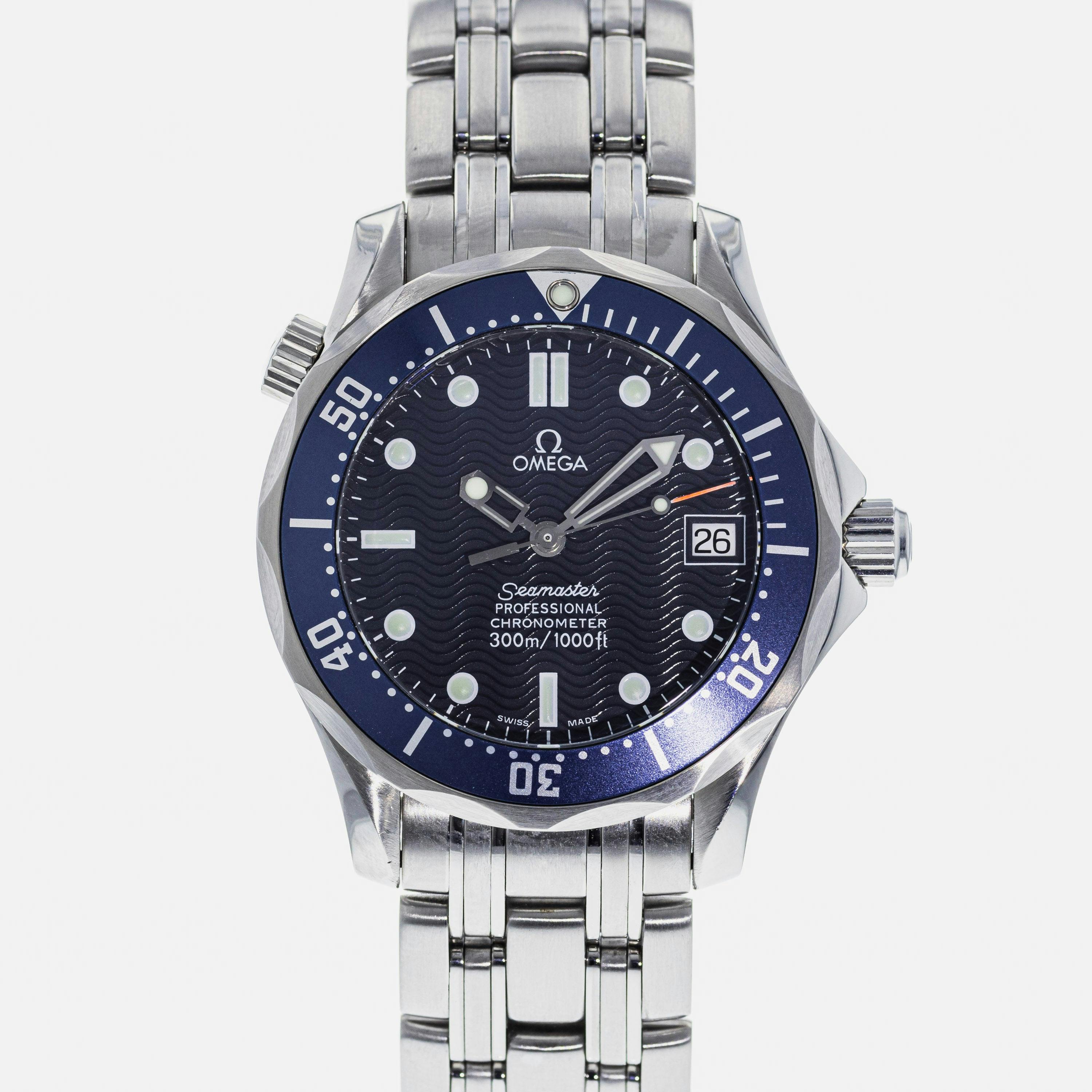 OMEGA Seamaster 300M Midsize 2551.80.00 – HODINKEE Shop
