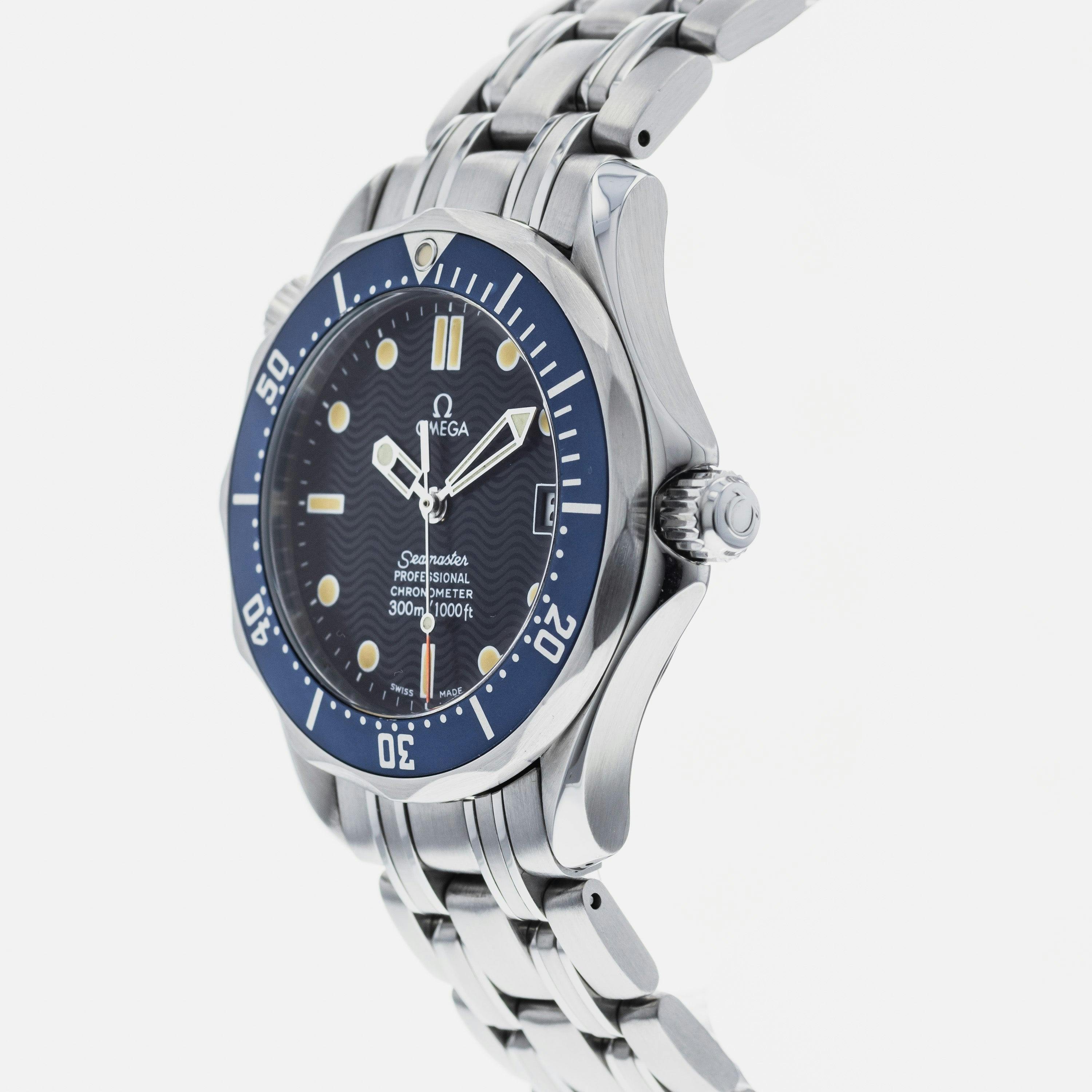 OMEGA Seamaster 300M Midsize 2551.80.00 – HODINKEE Shop
