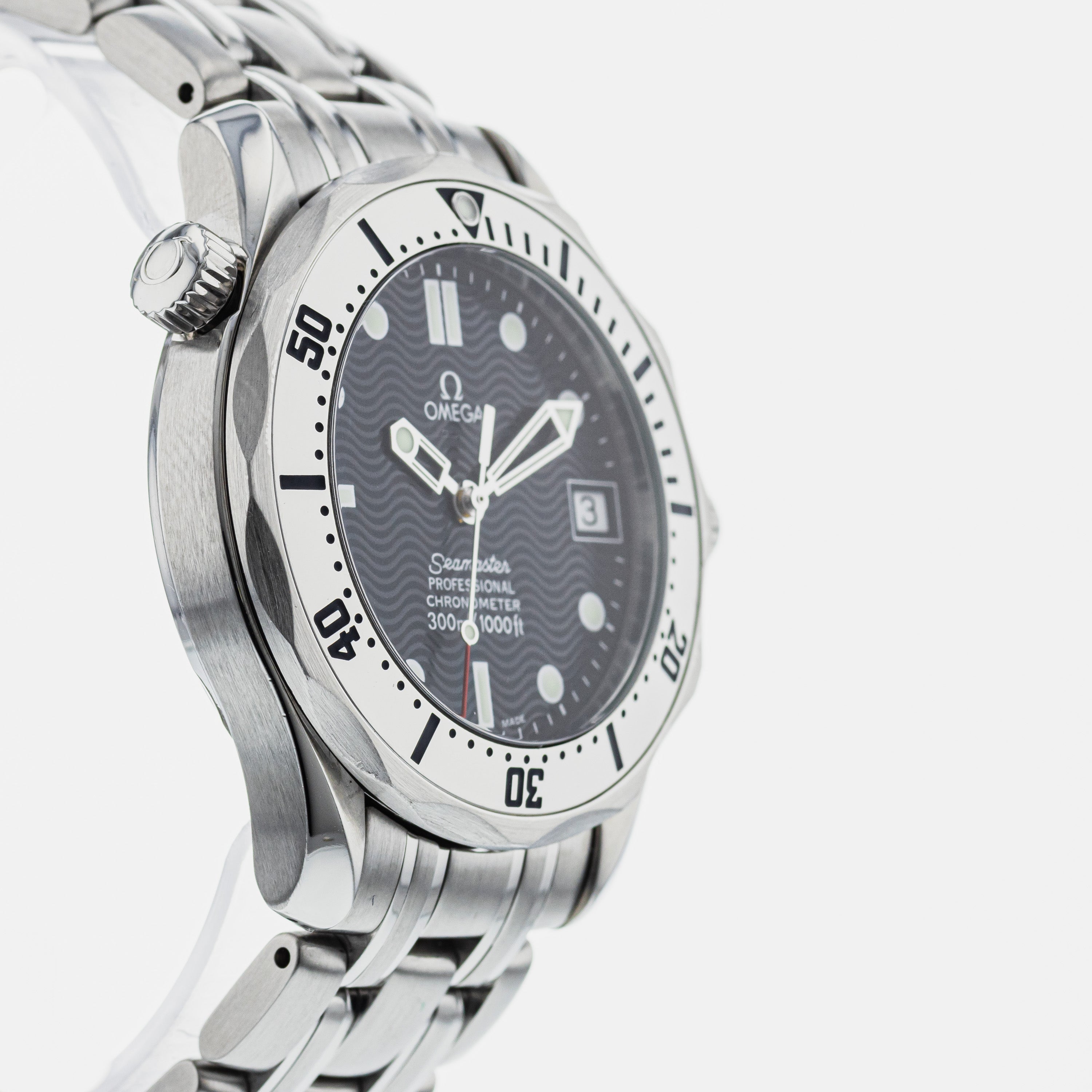 OMEGA Seamaster 300M Midsize 2552.80.00 – HODINKEE Shop