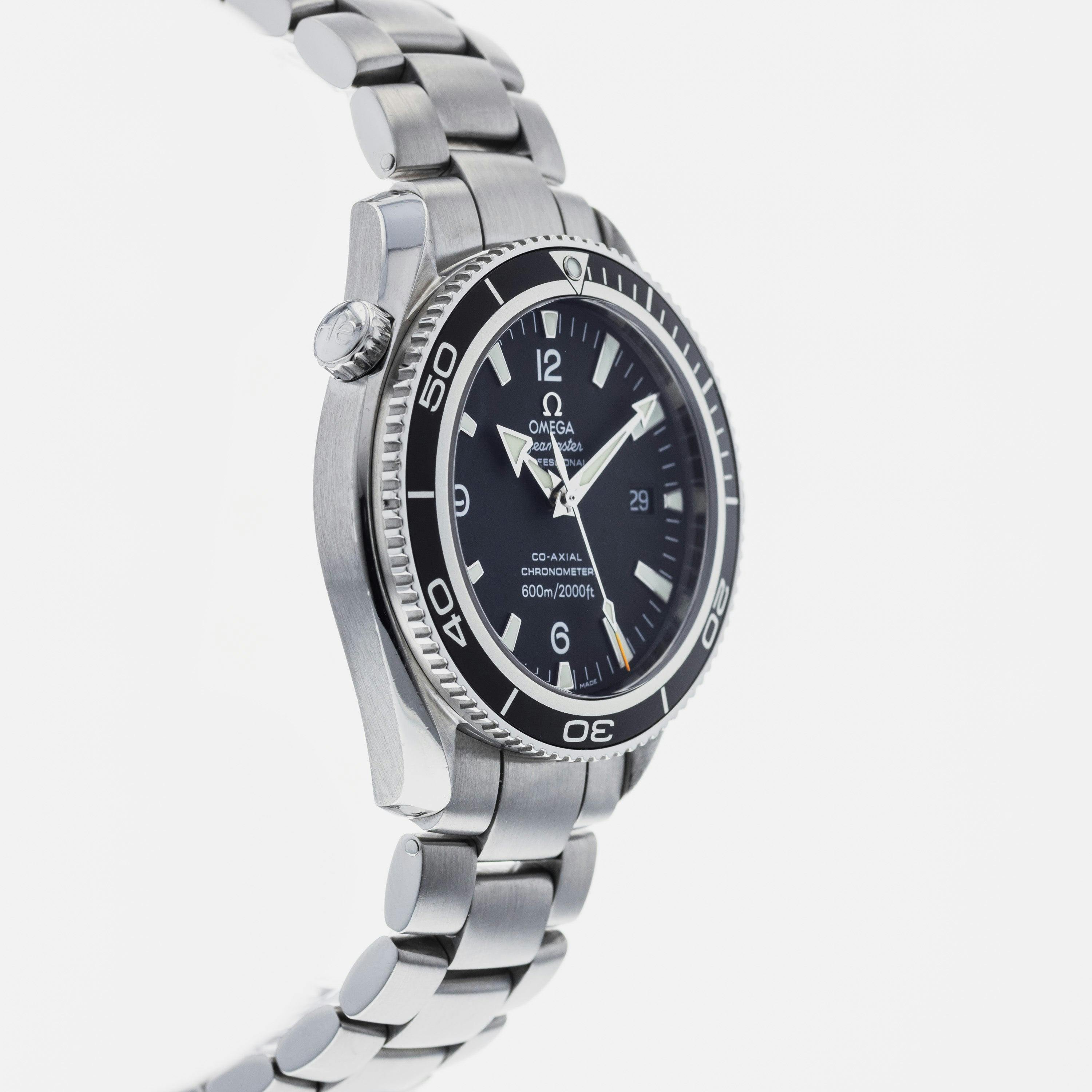 OMEGA Seamaster Planet Ocean 600M 2201.50.00 – HODINKEE Shop