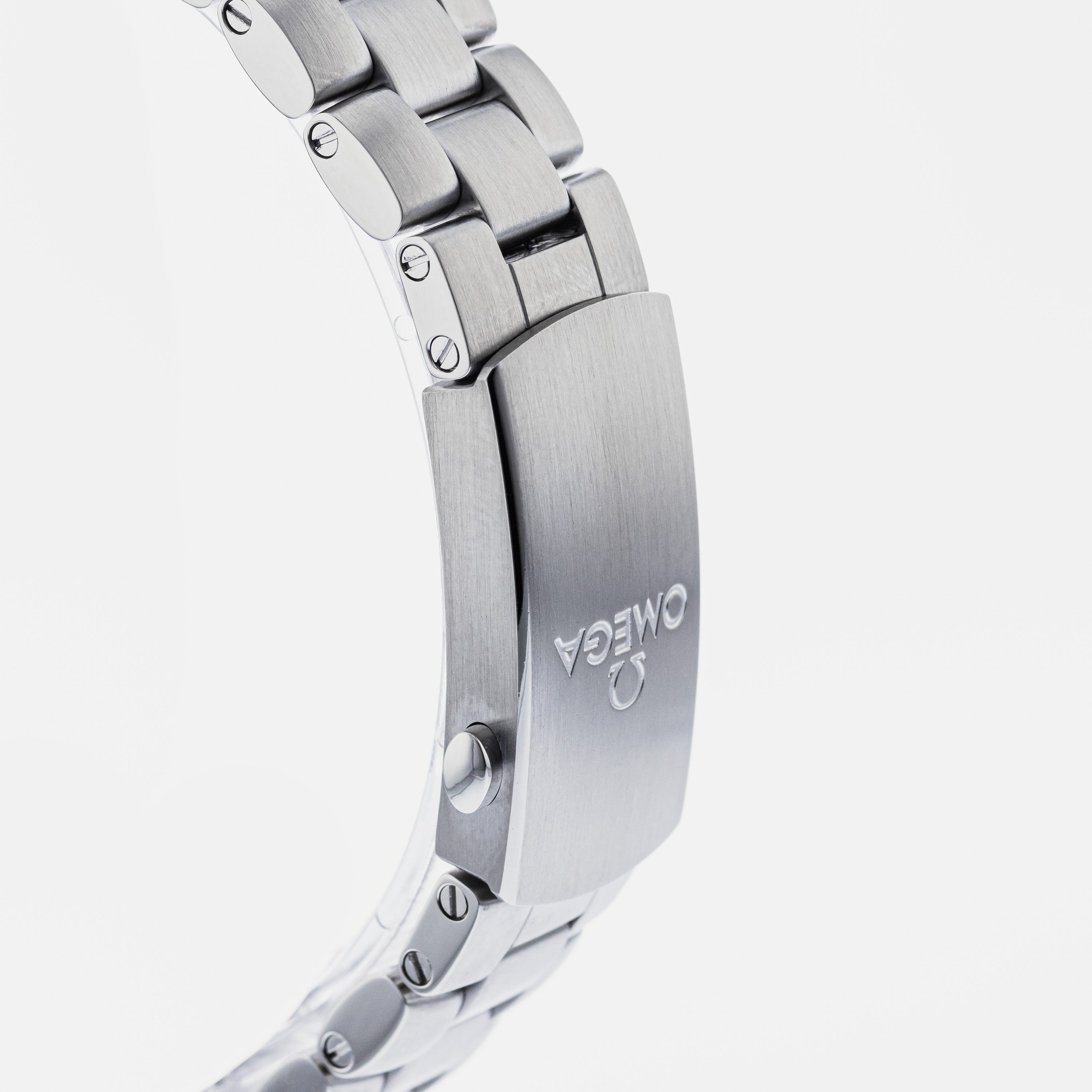 OMEGA Seamaster Planet Ocean 600M 232.30.38.20.01.001