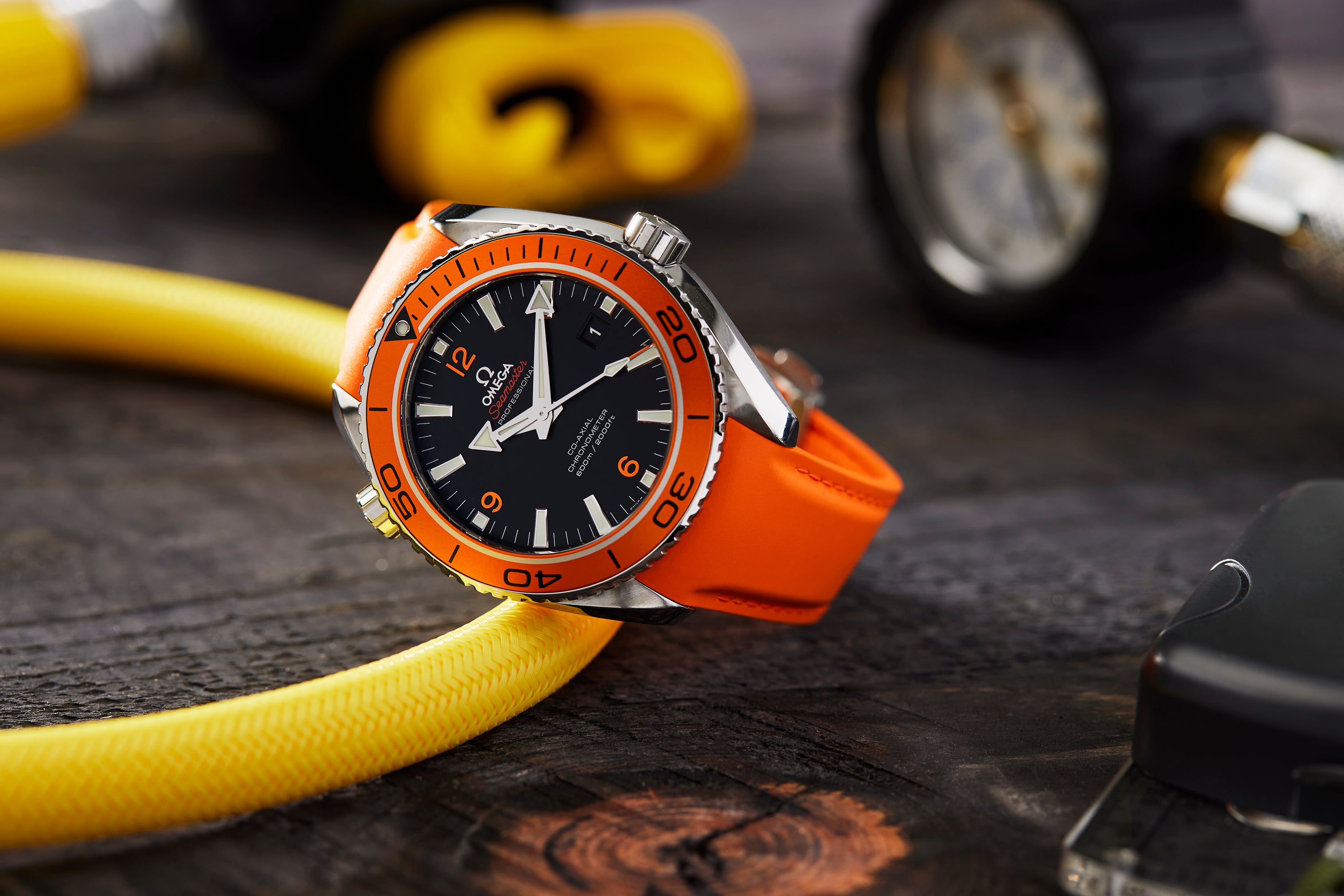 Co Axial Chronometer Omega Speedmaster Professional Planet Ocean