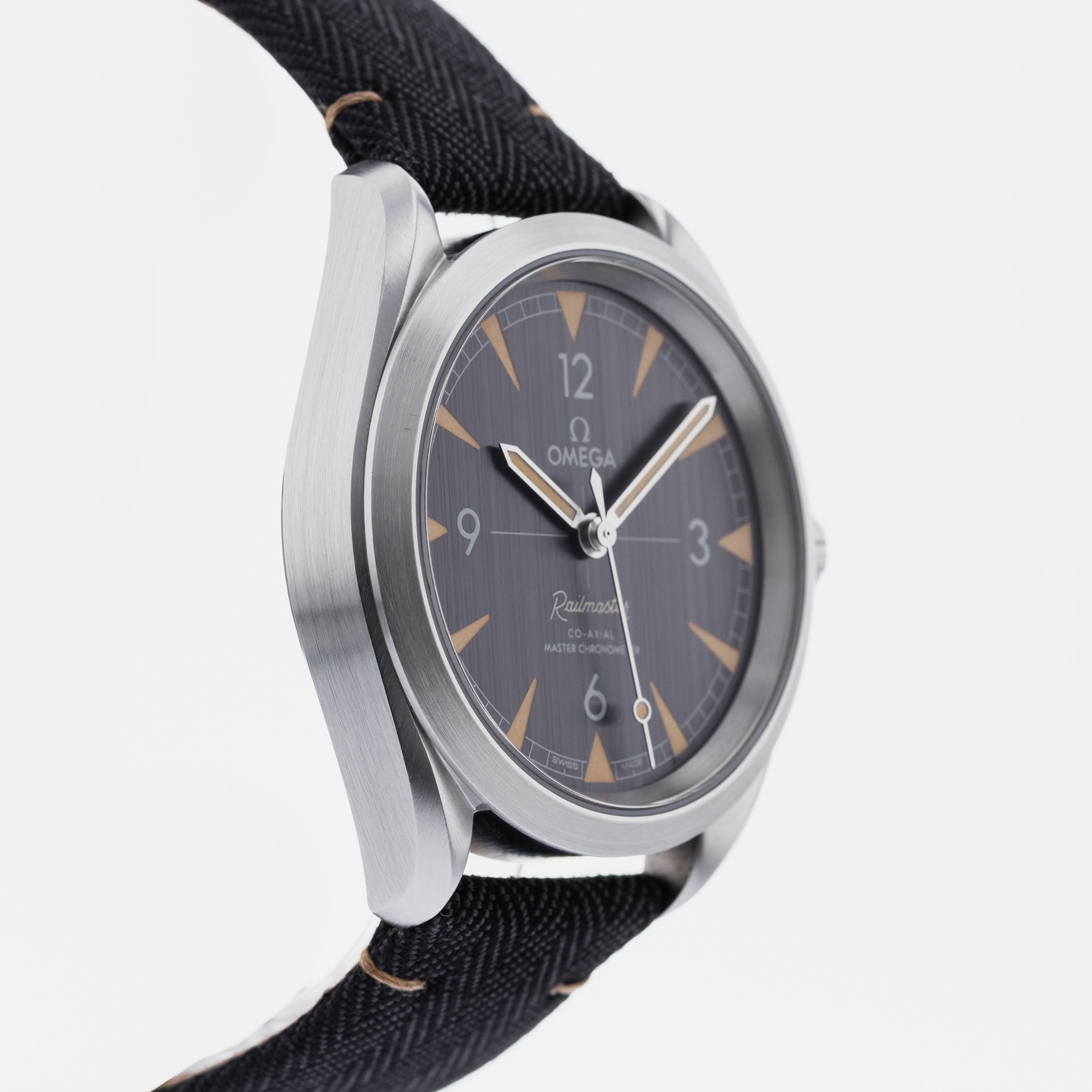 OMEGA Seamaster Railmaster Co-Axial Master Chronometer