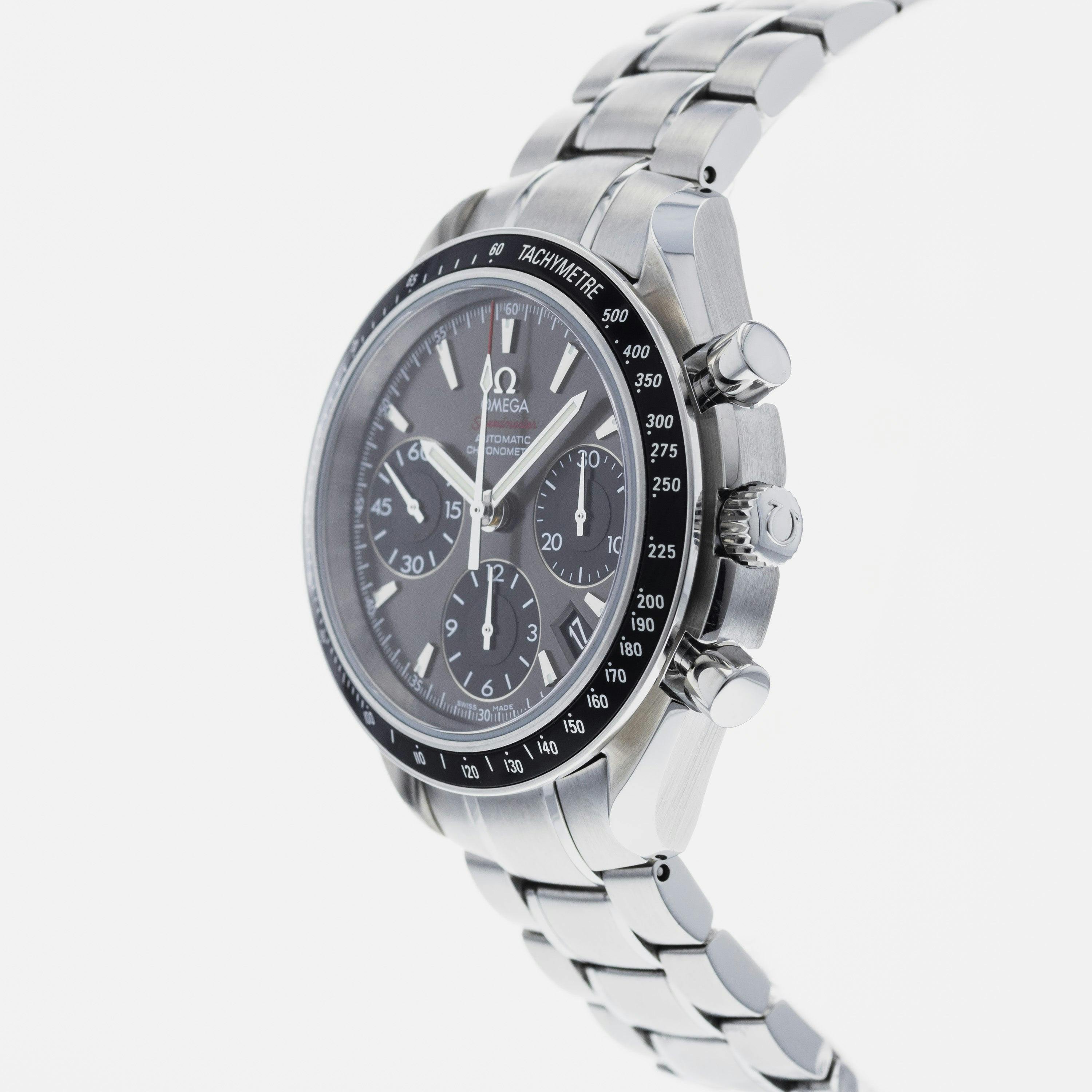 OMEGA Speedmaster 323.30.40.40.06.001稼働 OMEGA Speedmaster Date 323.30.40.40.06.001 – HODINKEE Shop