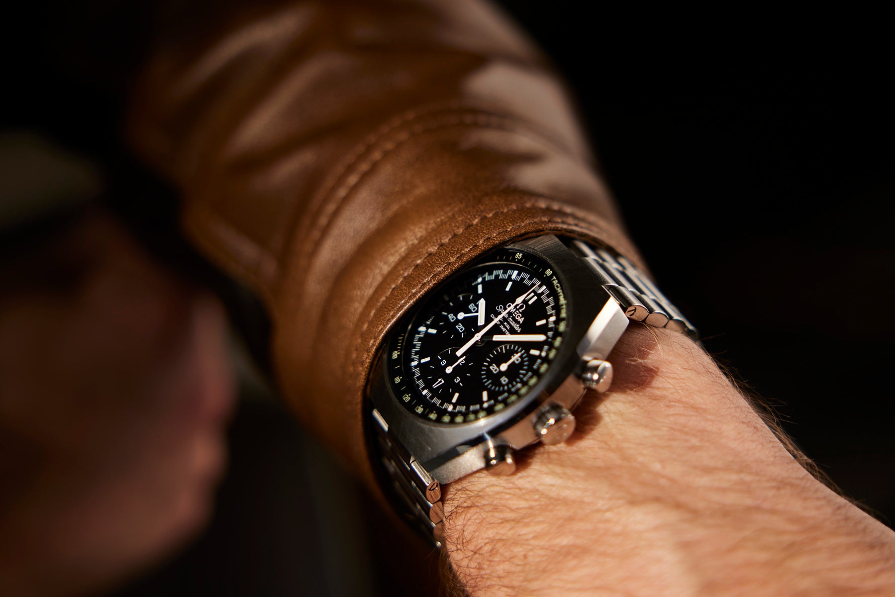 Omega - Speedmaster Mark II Chronograph : 327.10.43.50
