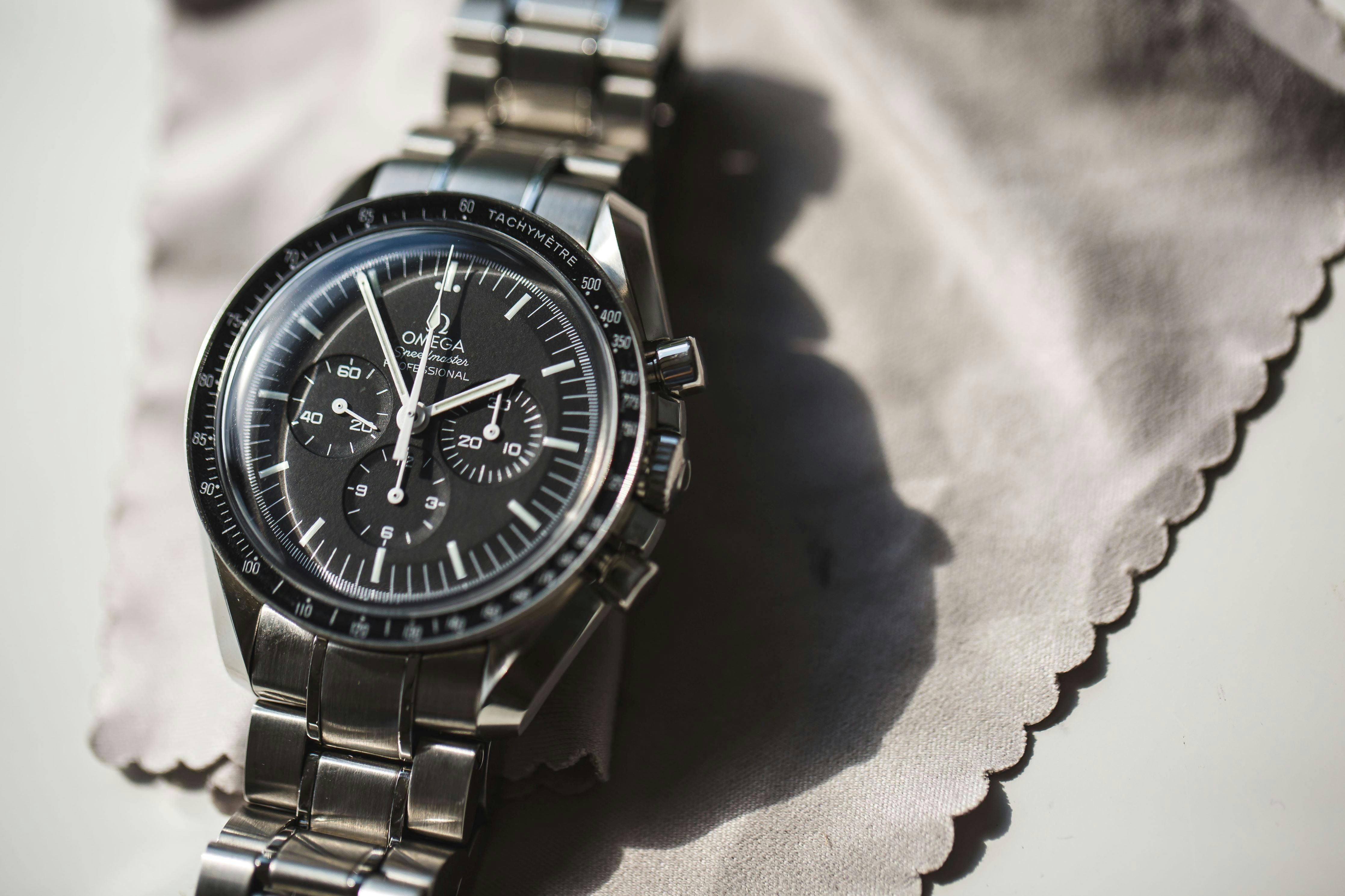 OMEGA Speedmaster Professional Moonwatch Chronograph 3570.50.00