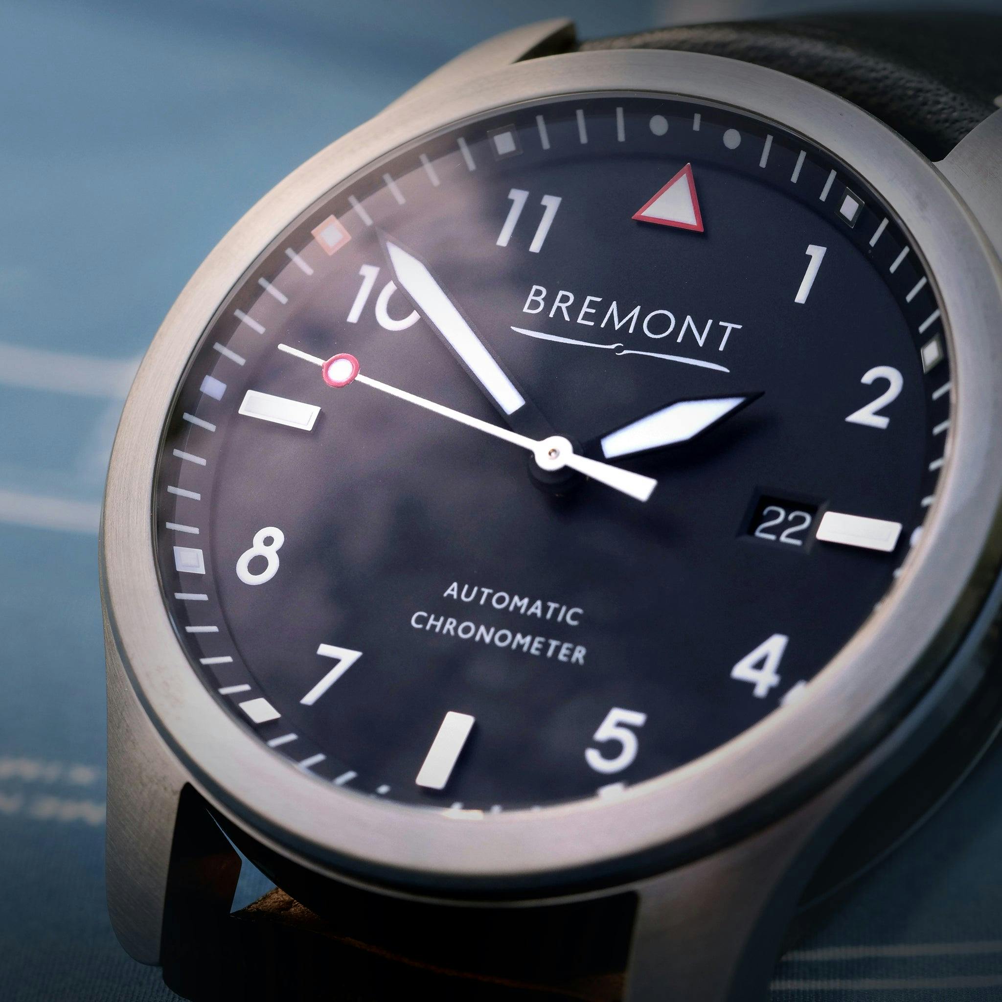 bremont solo 43