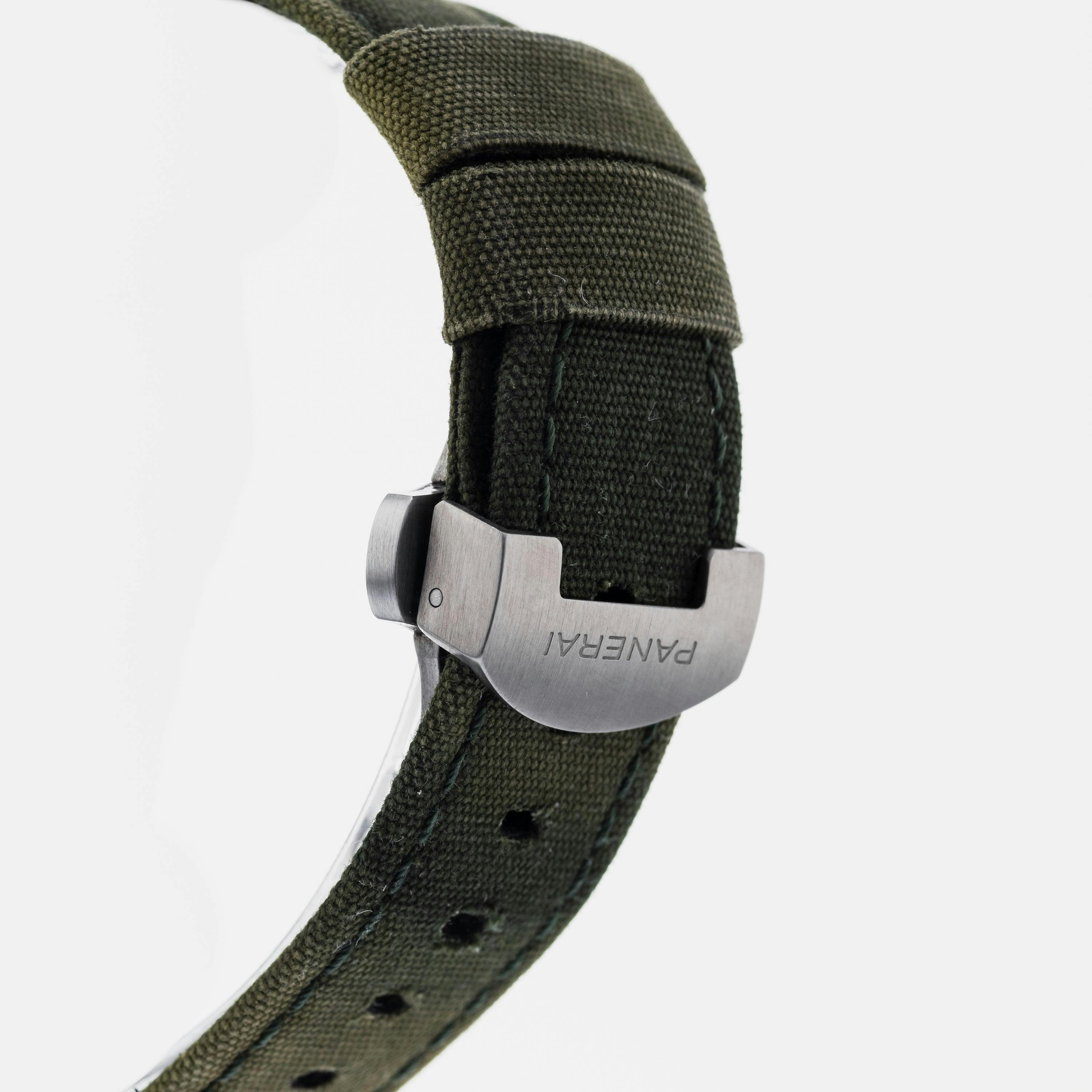 Panerai Luminor Base 8 Days Titanio PAM 562 – HODINKEE Shop
