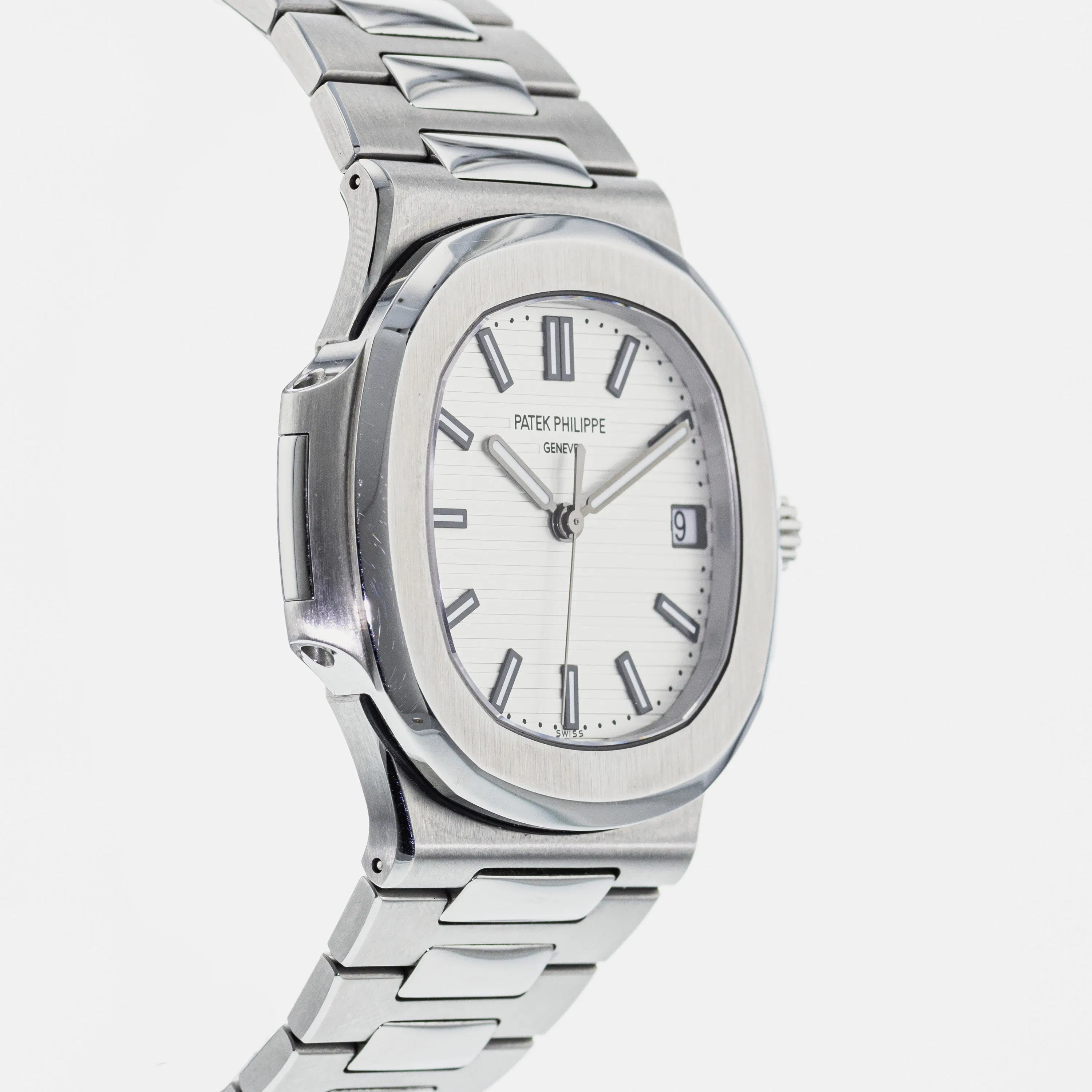 Patek Philippe Nautilus 5711A – HODINKEE Shop