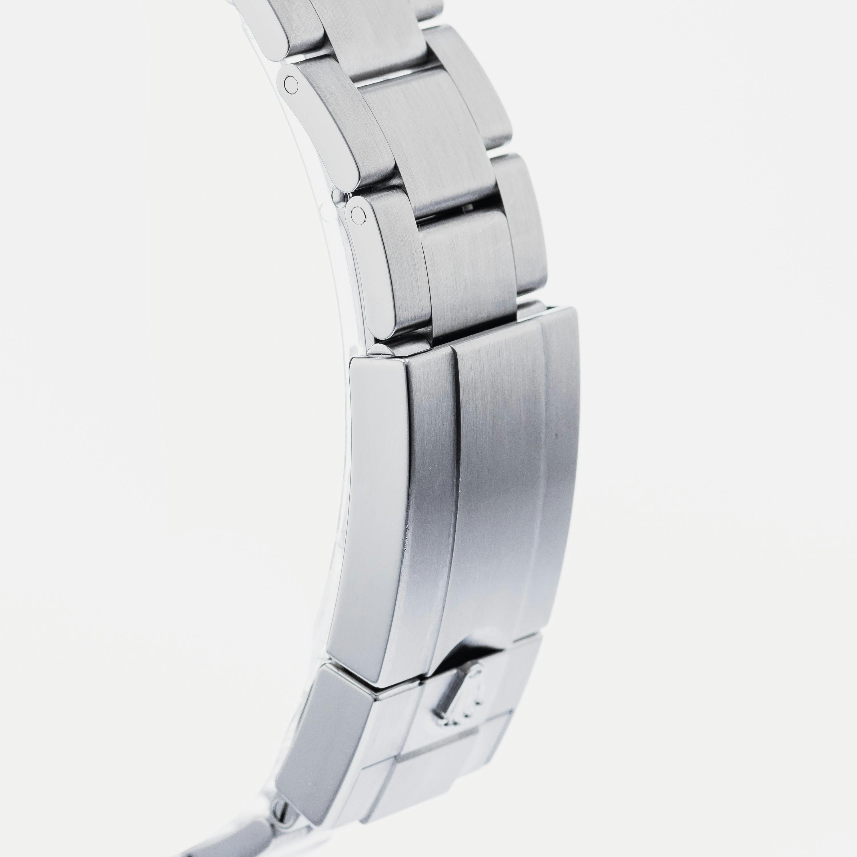 Rolex Explorer II 226570 – HODINKEE Shop