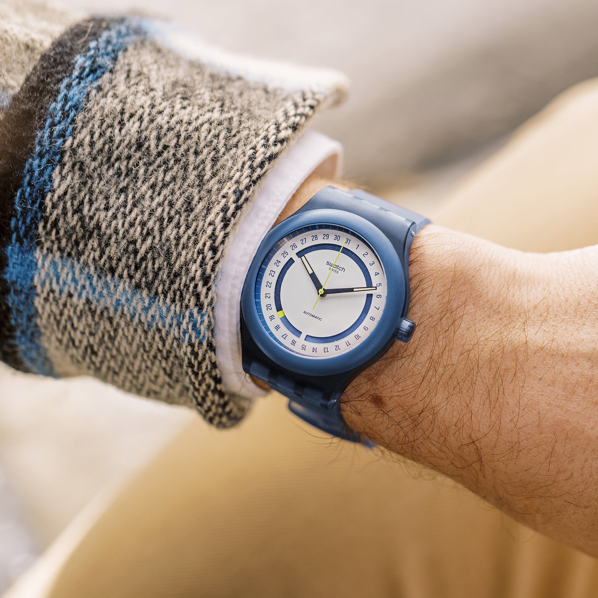 Swatch Hodinkee Vintage SISTEM51 HODINKEE STOPLIGHT NEON REMIX