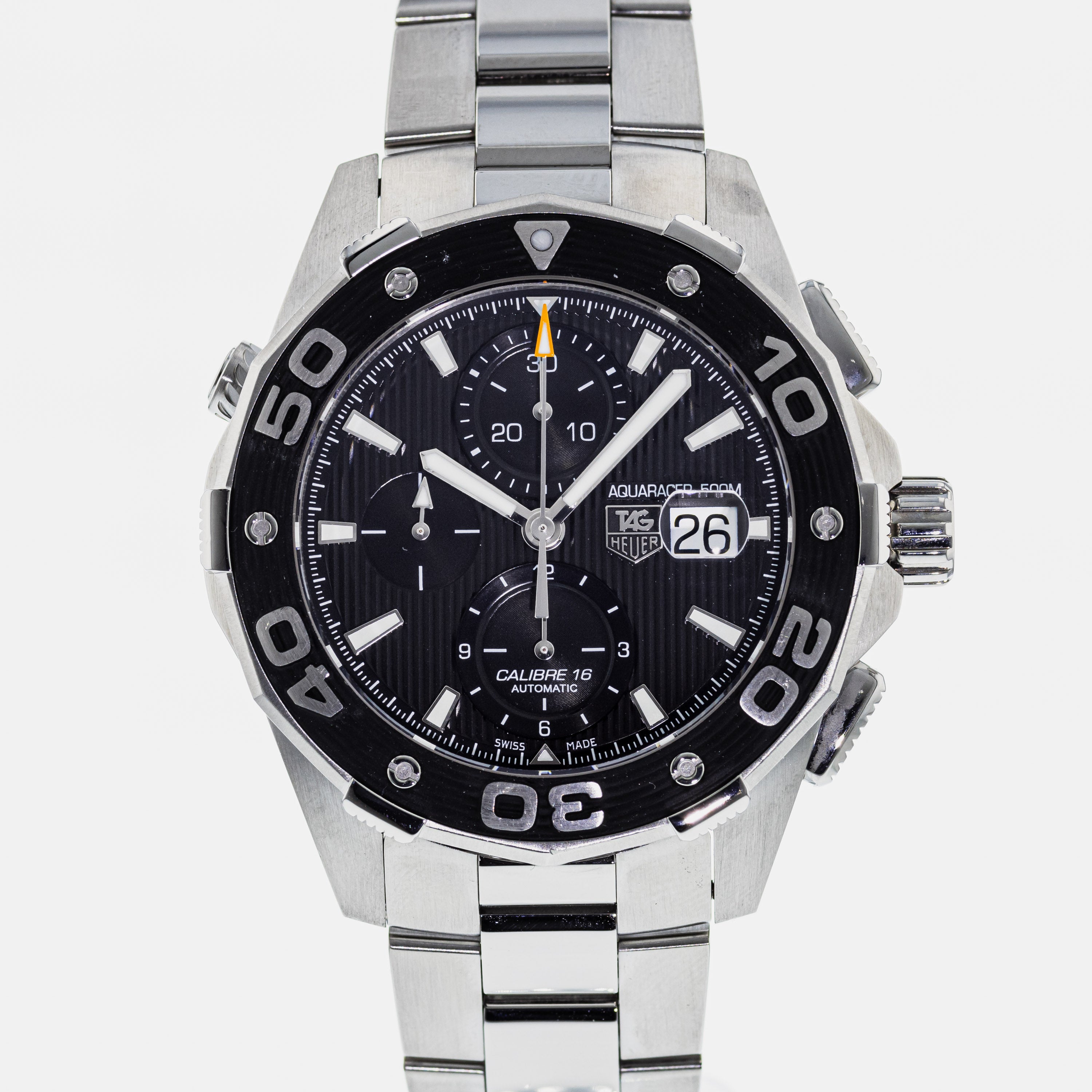 Tag heuer aquaracer 300m calibre 16 chronograph top