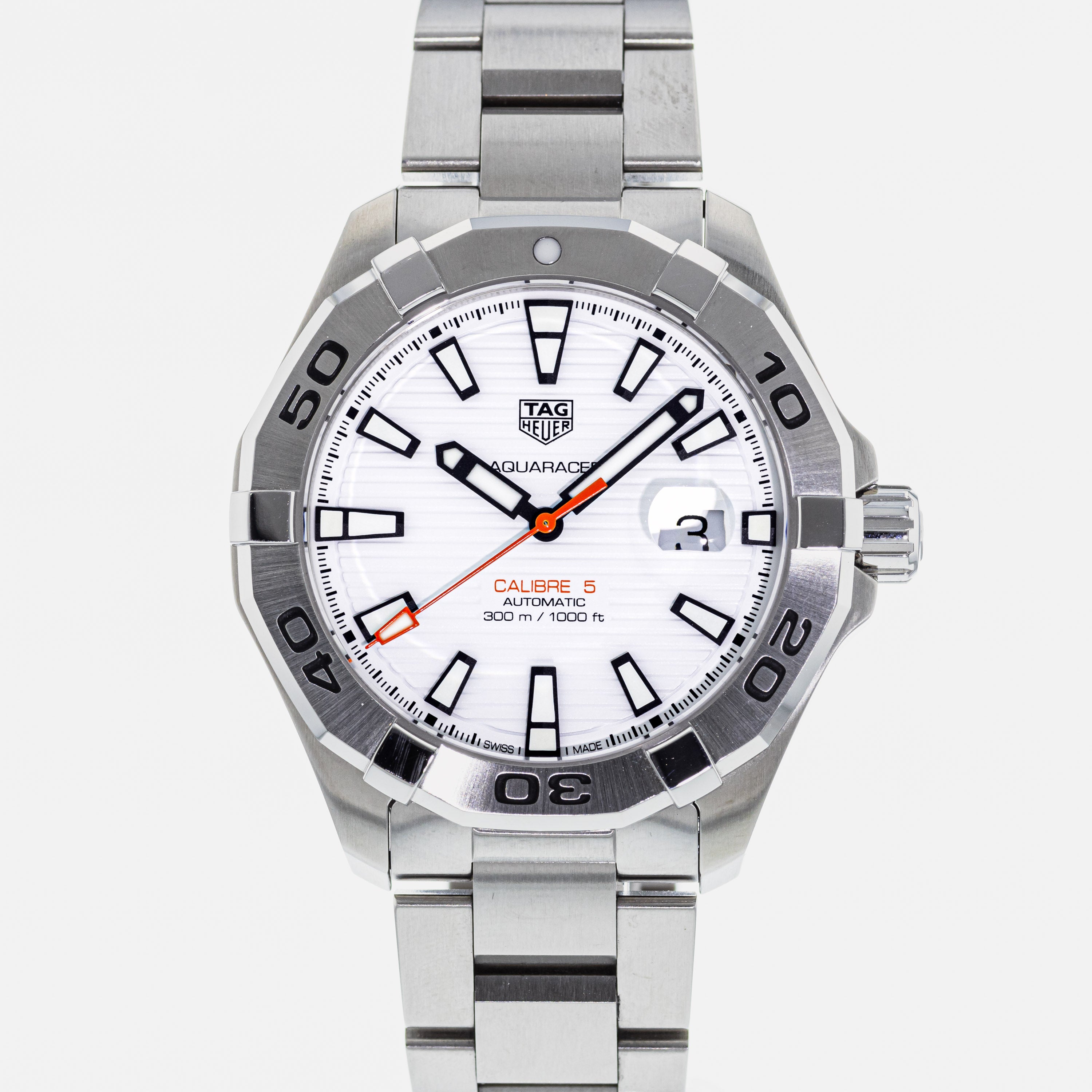 TAG Heuer Aquaracer 300M Calibre 5 WAY2013 – HODINKEE Shop TAG Heuer Aquaracer 300M Calibre 5 WAY2013 – HODINKEE Shop
