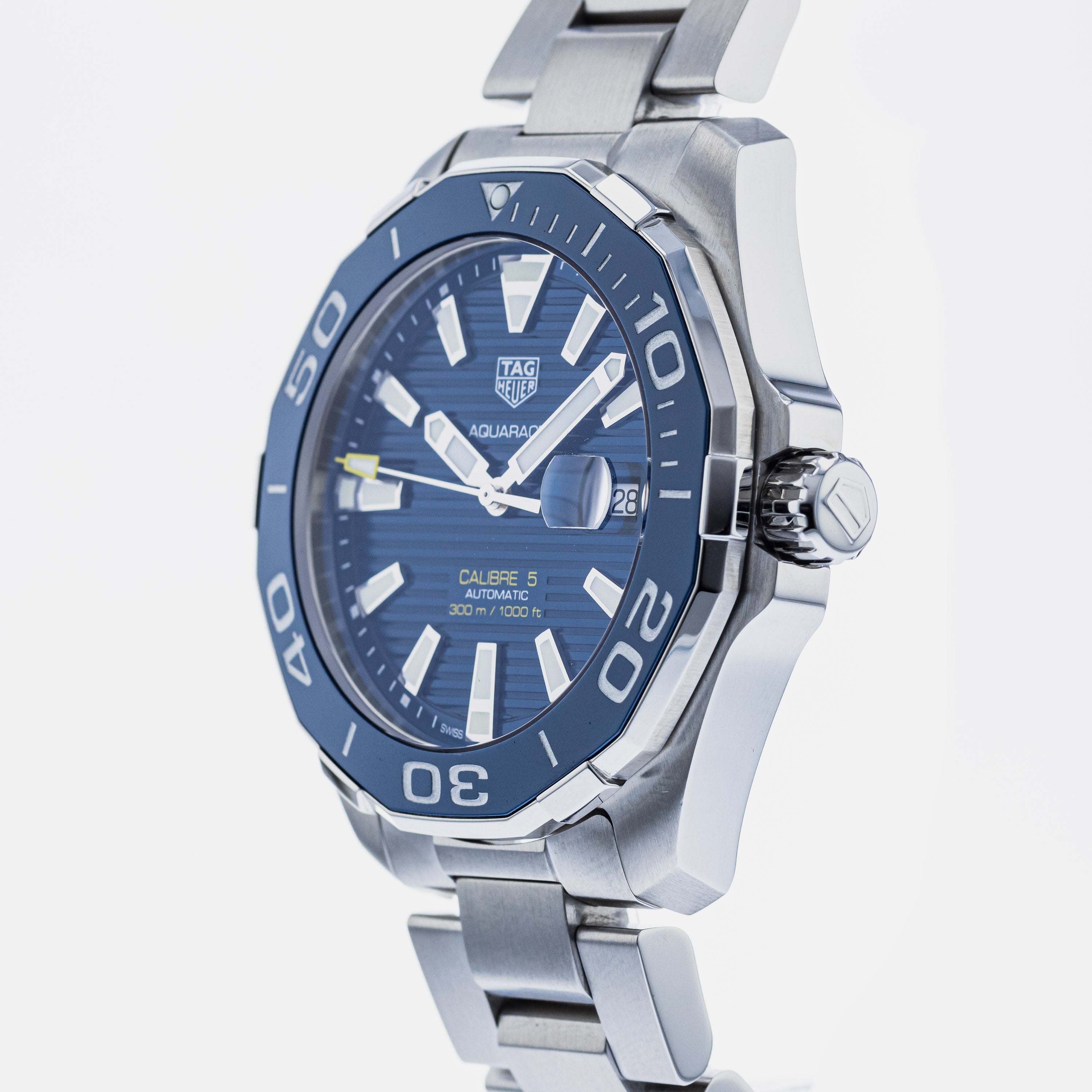 TAG Heuer Aquaracer 300M Calibre 5 WAY201B – HODINKEE Shop
