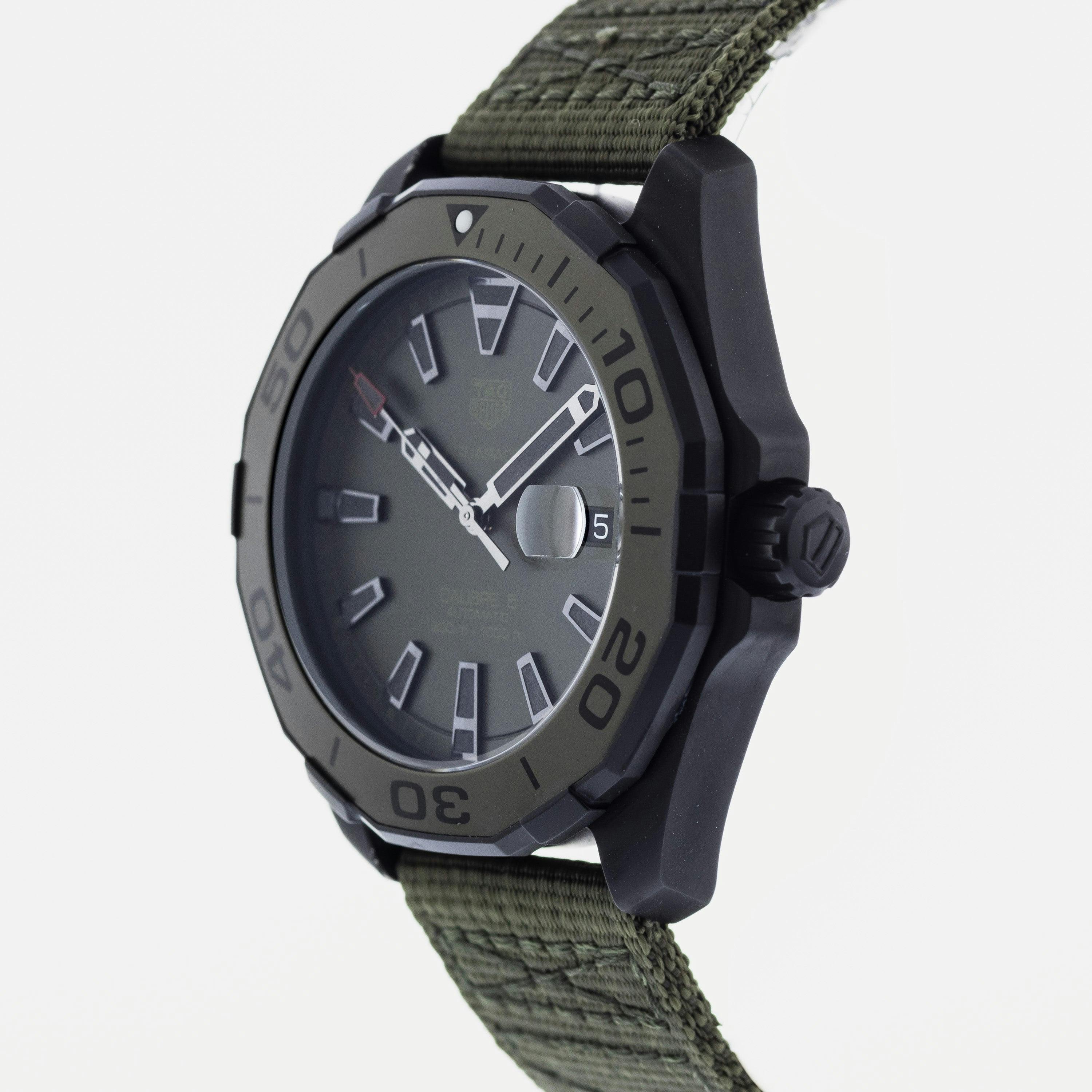 TAG Heuer Aquaracer 300M Calibre 5 WAY208E – HODINKEE Shop