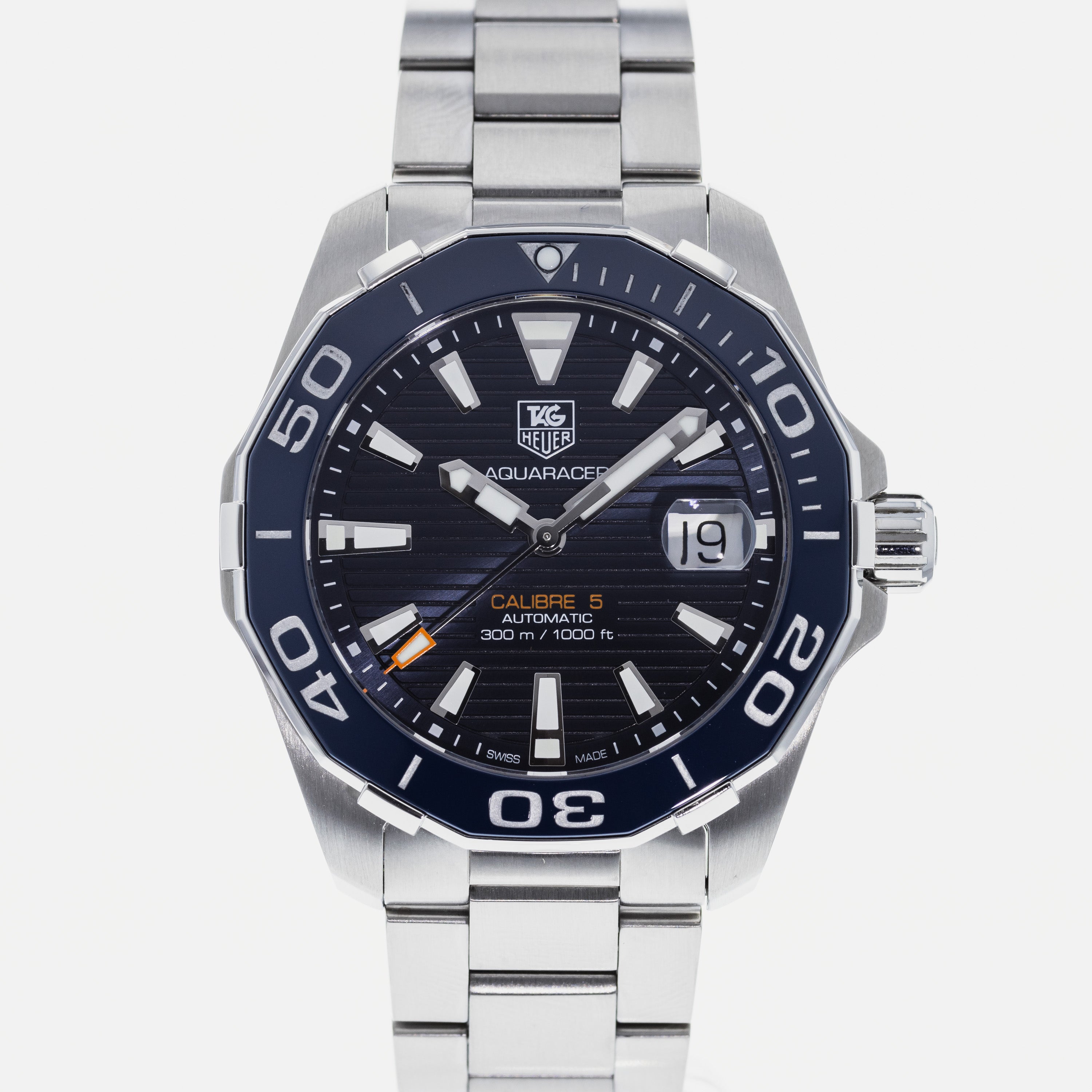 安い TAG Heuer Aquaracer 300M Calibre 5 WAY211C – HODINKEE Shop 時計