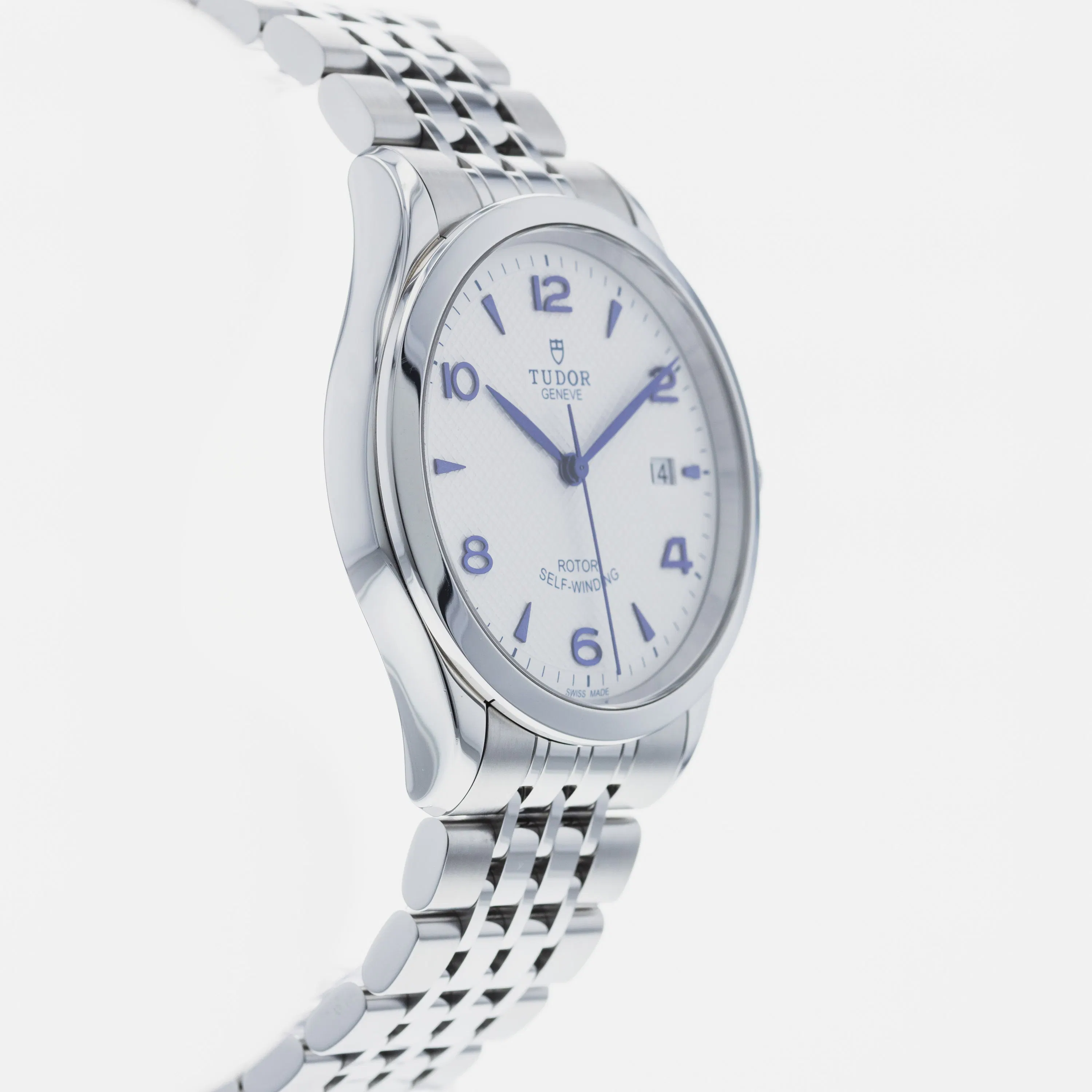 Tudor 1926 91550 – HODINKEE Shop