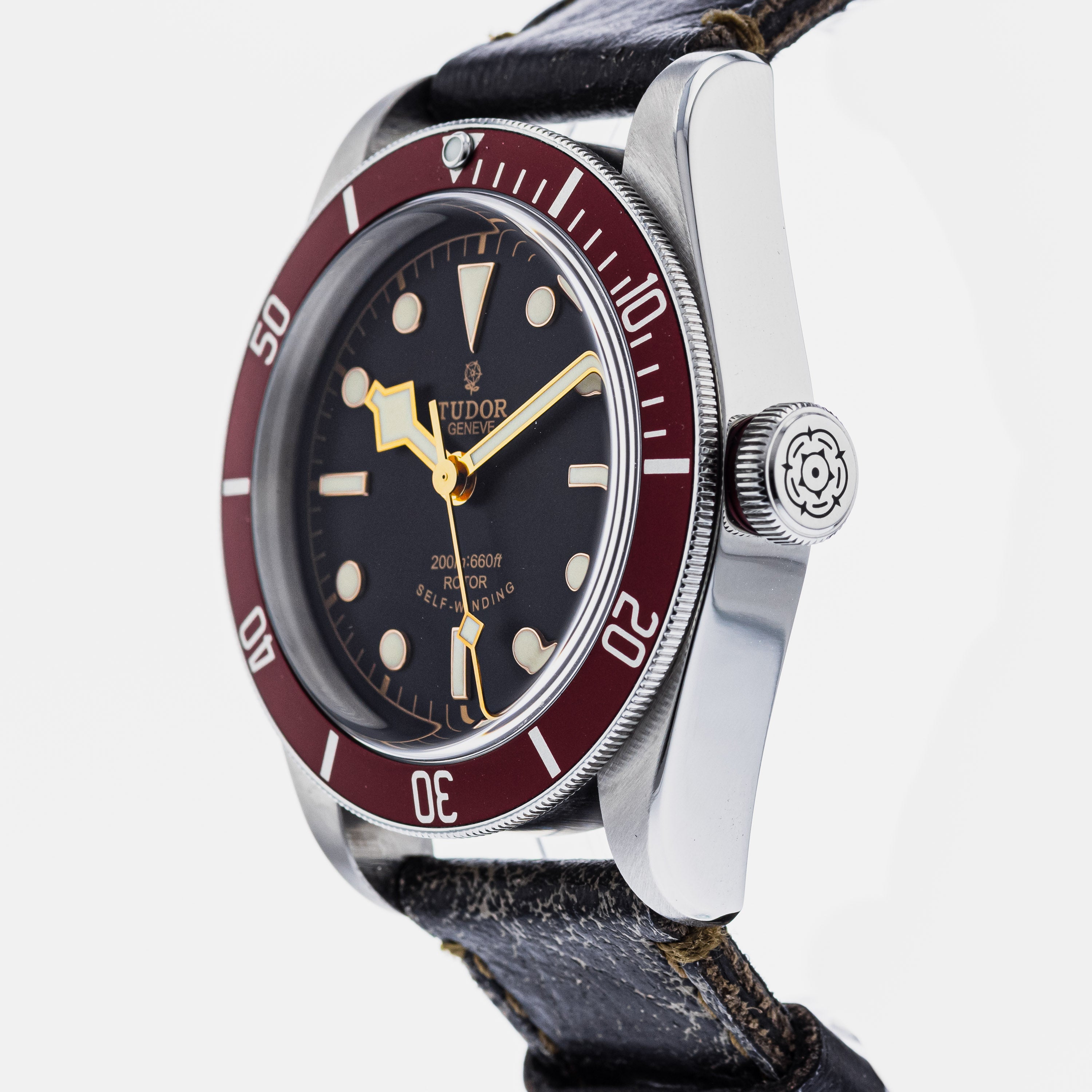 最新入荷商品一覧 | Tudor Heritage Black Bay Red 79220 – HODINKEE Shop 語学・辞書・学習参考書