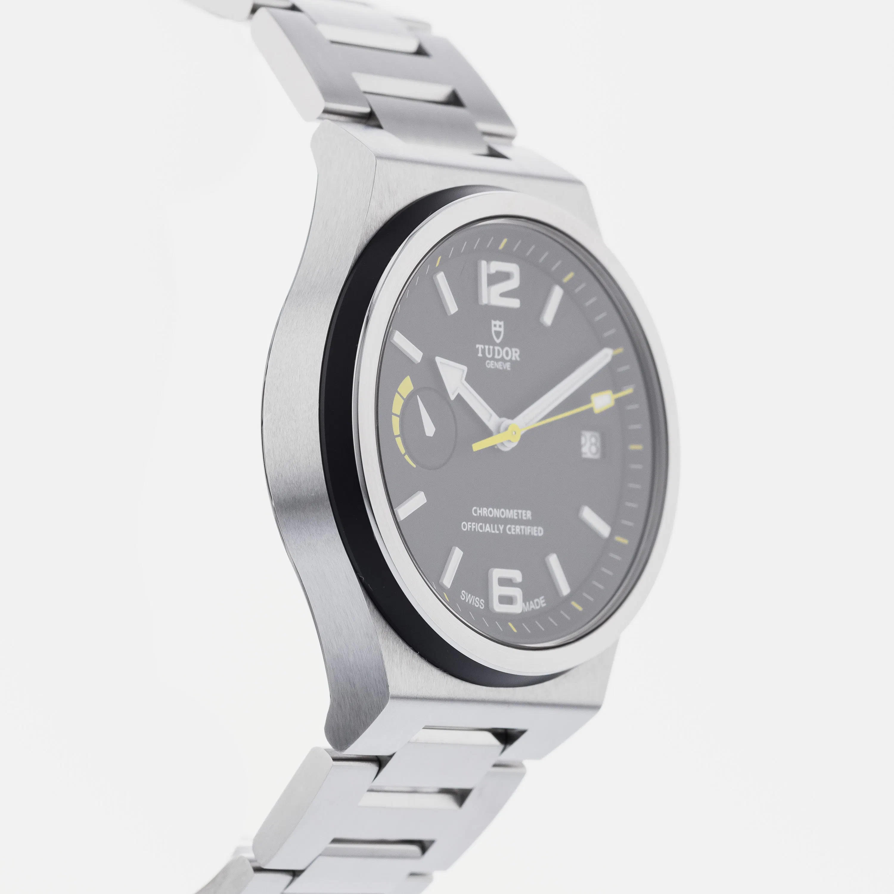 Tudor North Flag 91210 – HODINKEE Shop