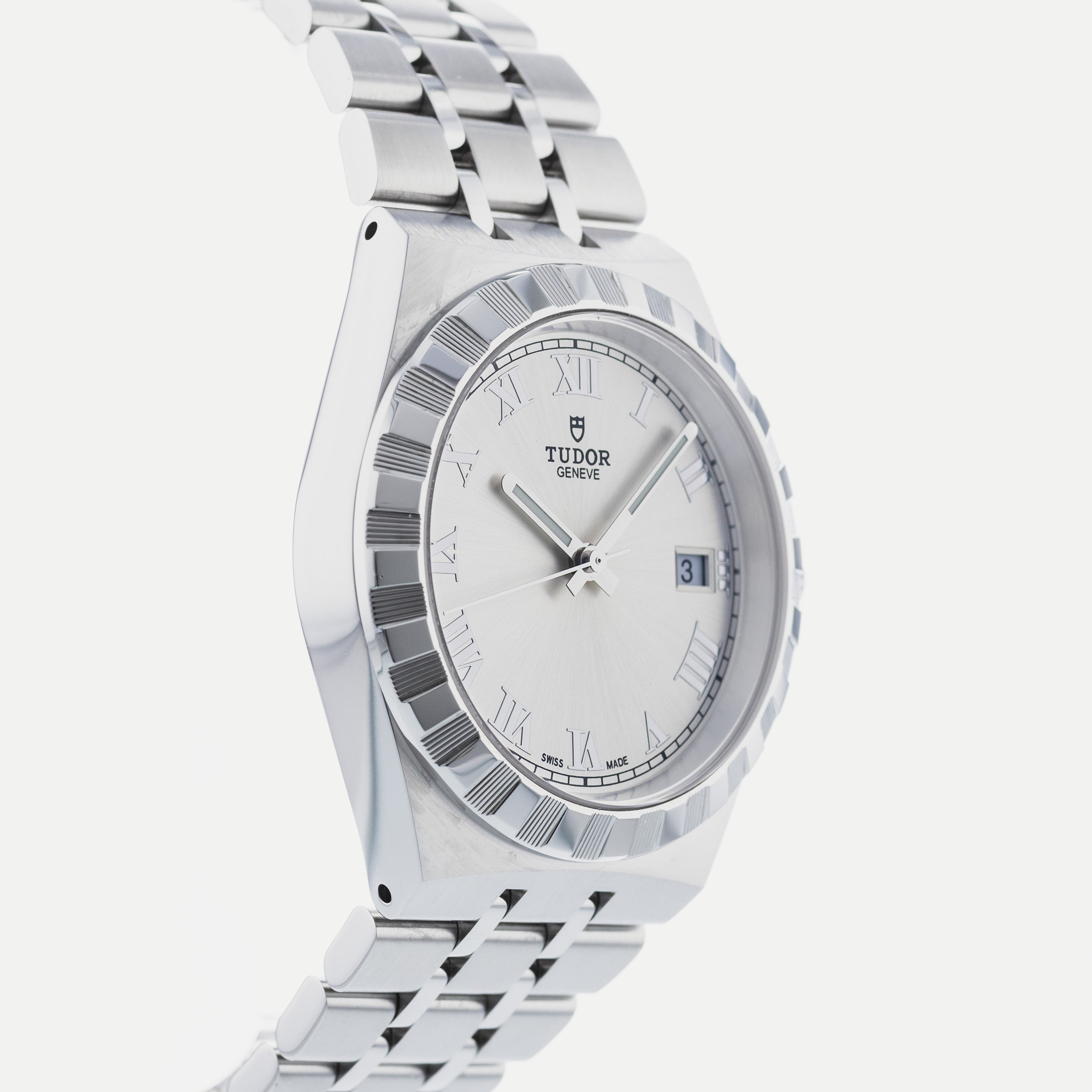 Tudor Royal Date 38 28500 – HODINKEE Shop