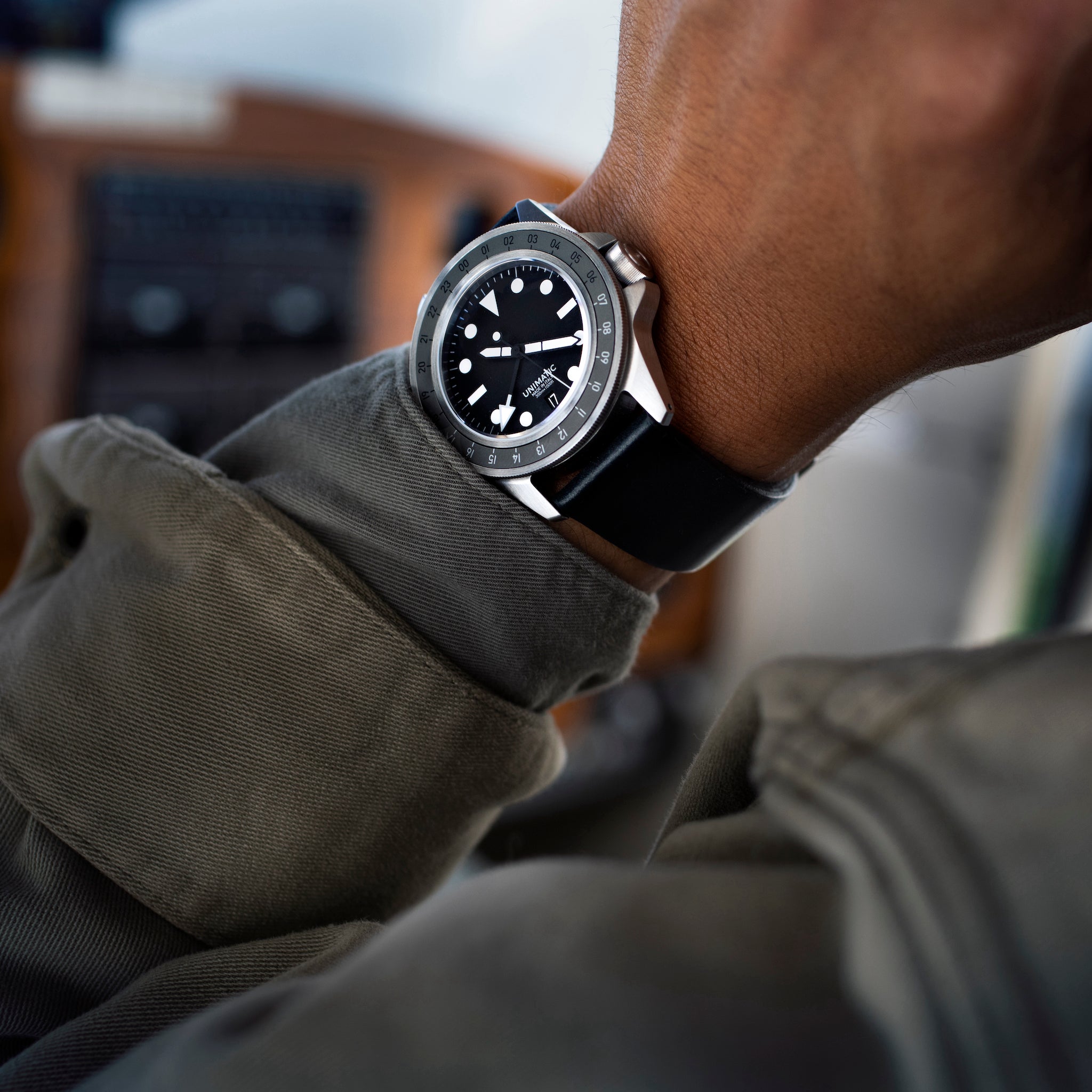 Modello Uno U1-HGMT Limited Edition For HODINKEE – HODINKEE Shop