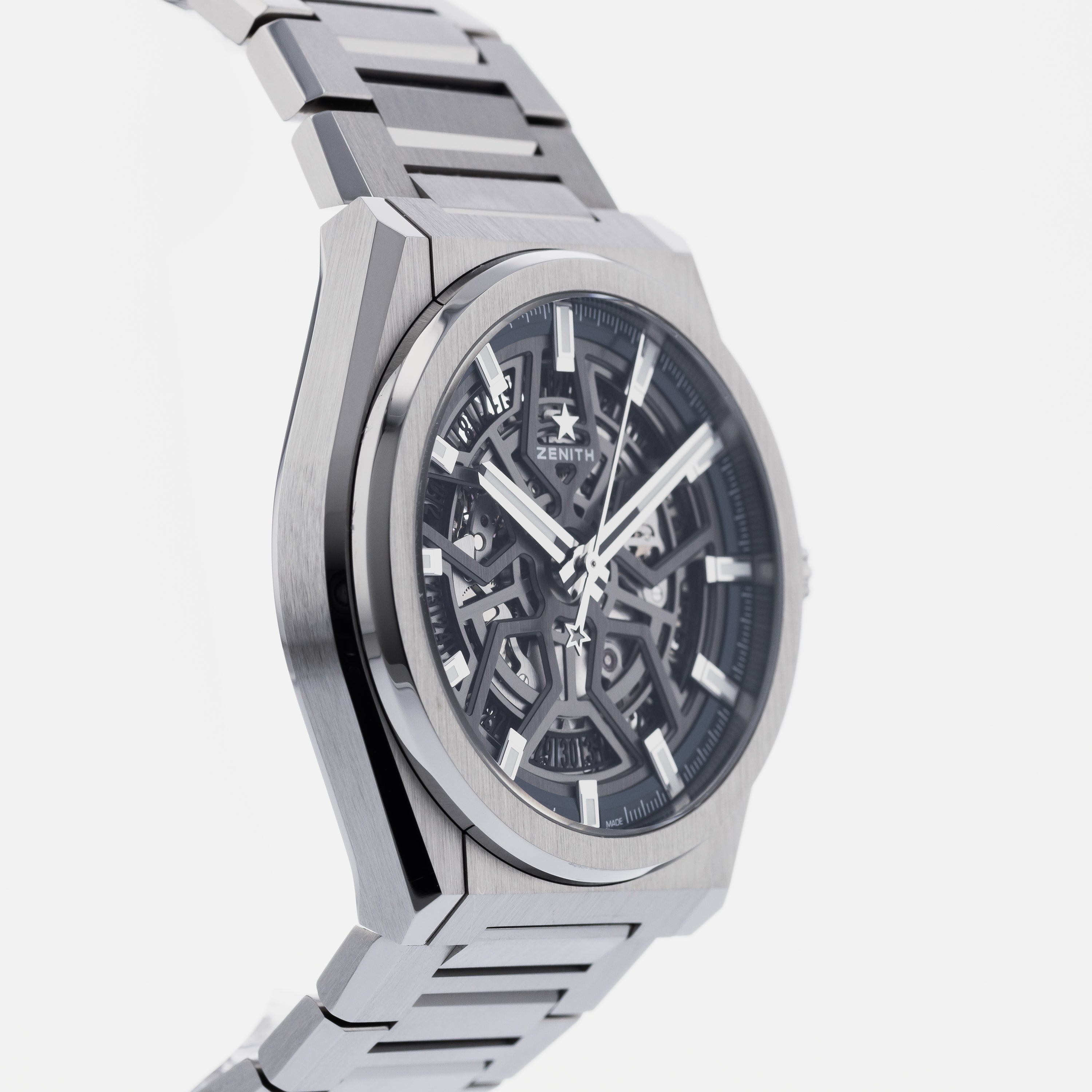 Zenith Defy Classic 95.9000.670 – HODINKEE Shop