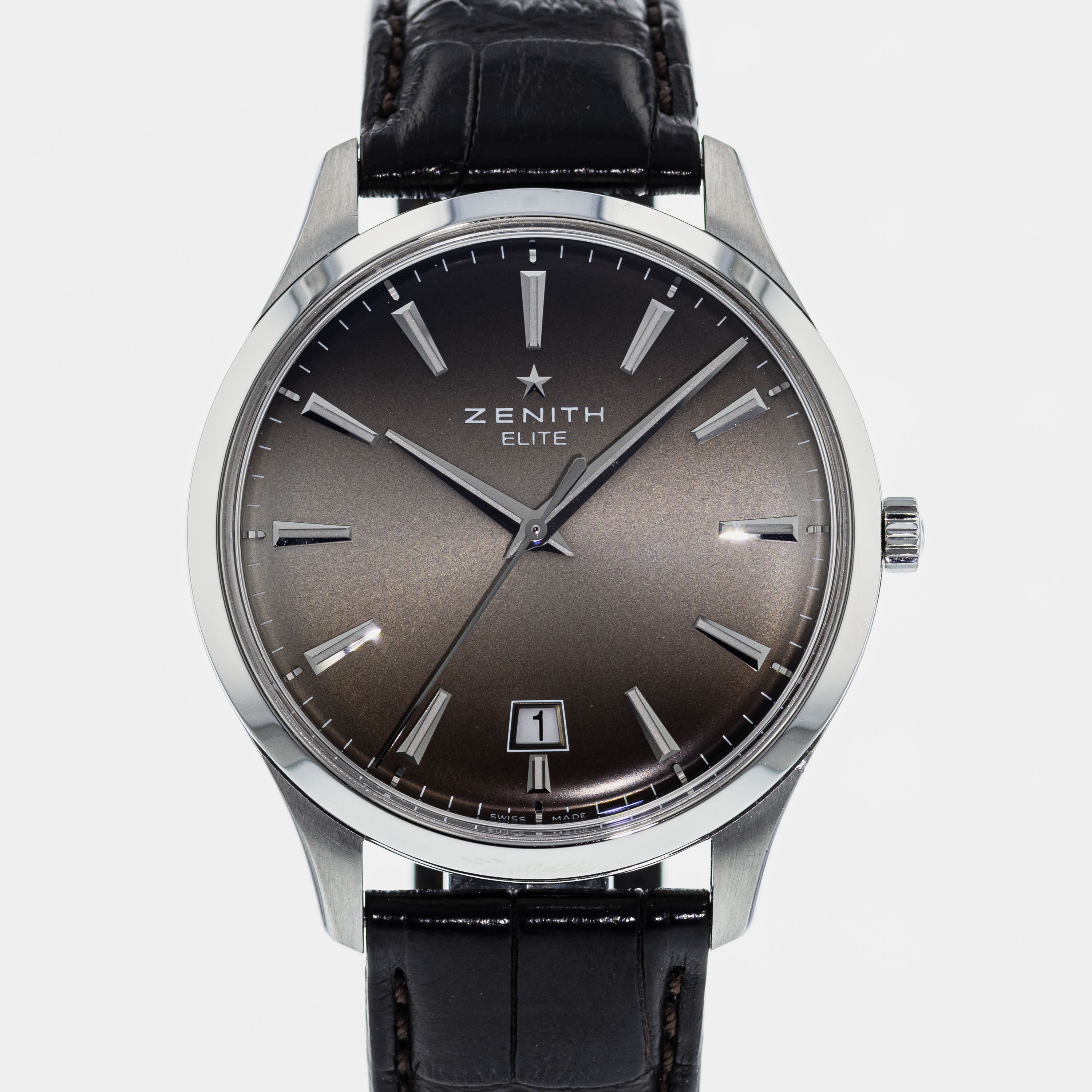 Zenith Elite Captain Central Second 03.2020.670 – HODINKEE Shop