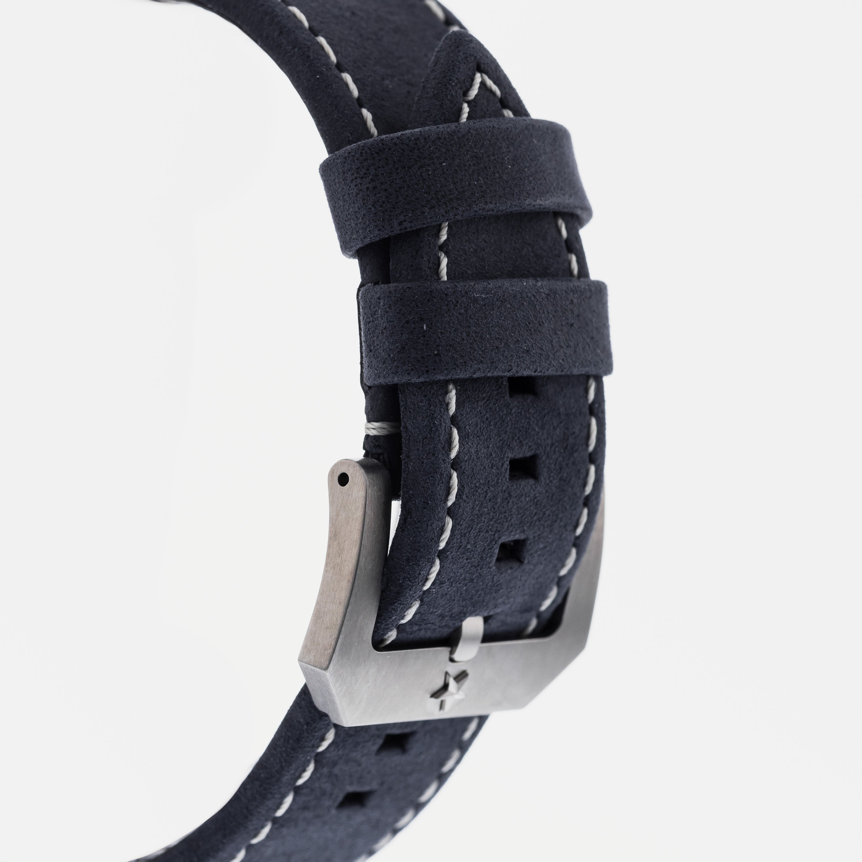 Zenith Pilot Type 20 Extra Special 29.2430.4069/57.C808 – HODINKEE